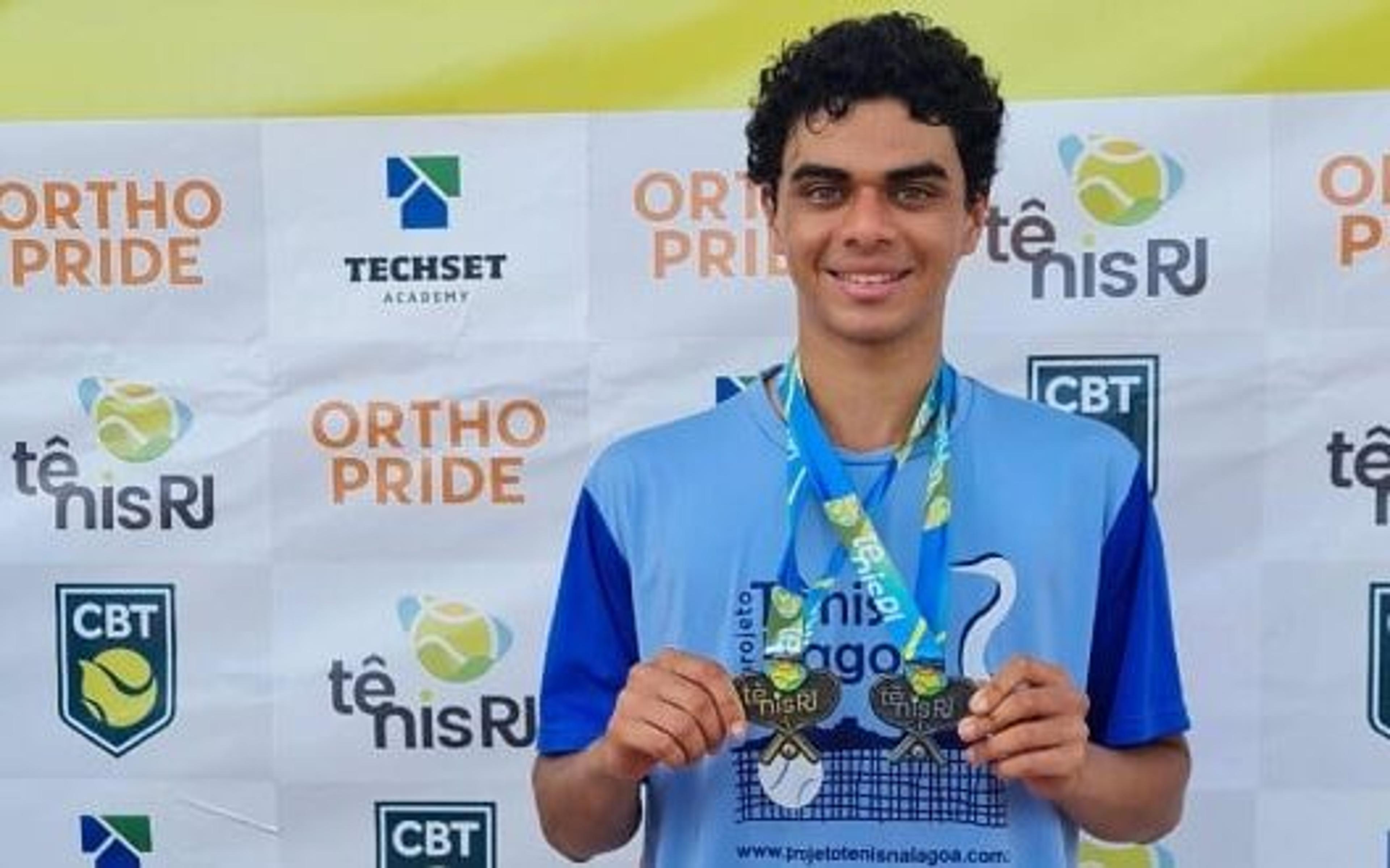 Vitinho, do Tênis na Lagoa, conquista título e vice e busca apoio para torneios ITF na América do Sul