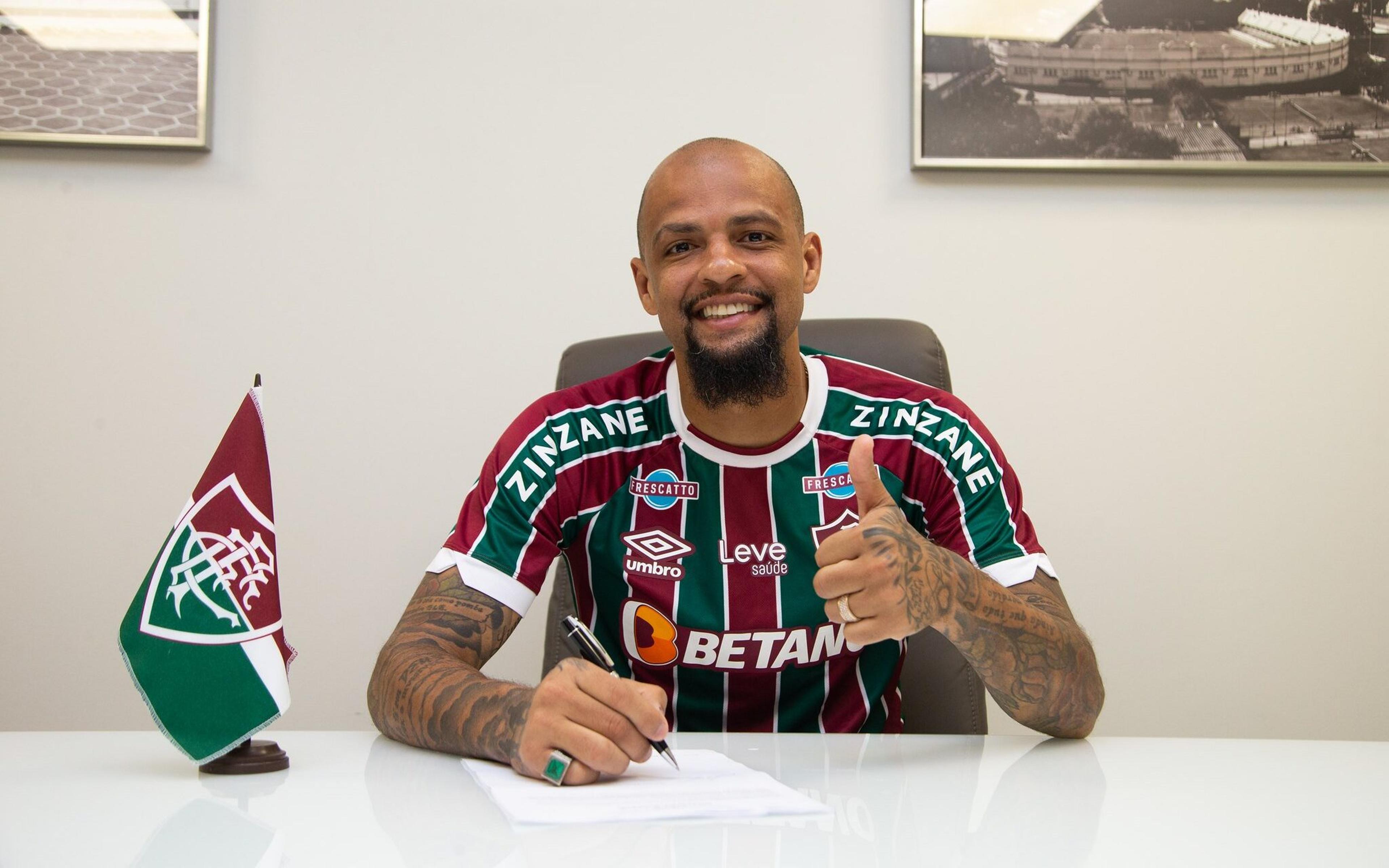 Fluminense anuncia renovação de contrato de Felipe Melo