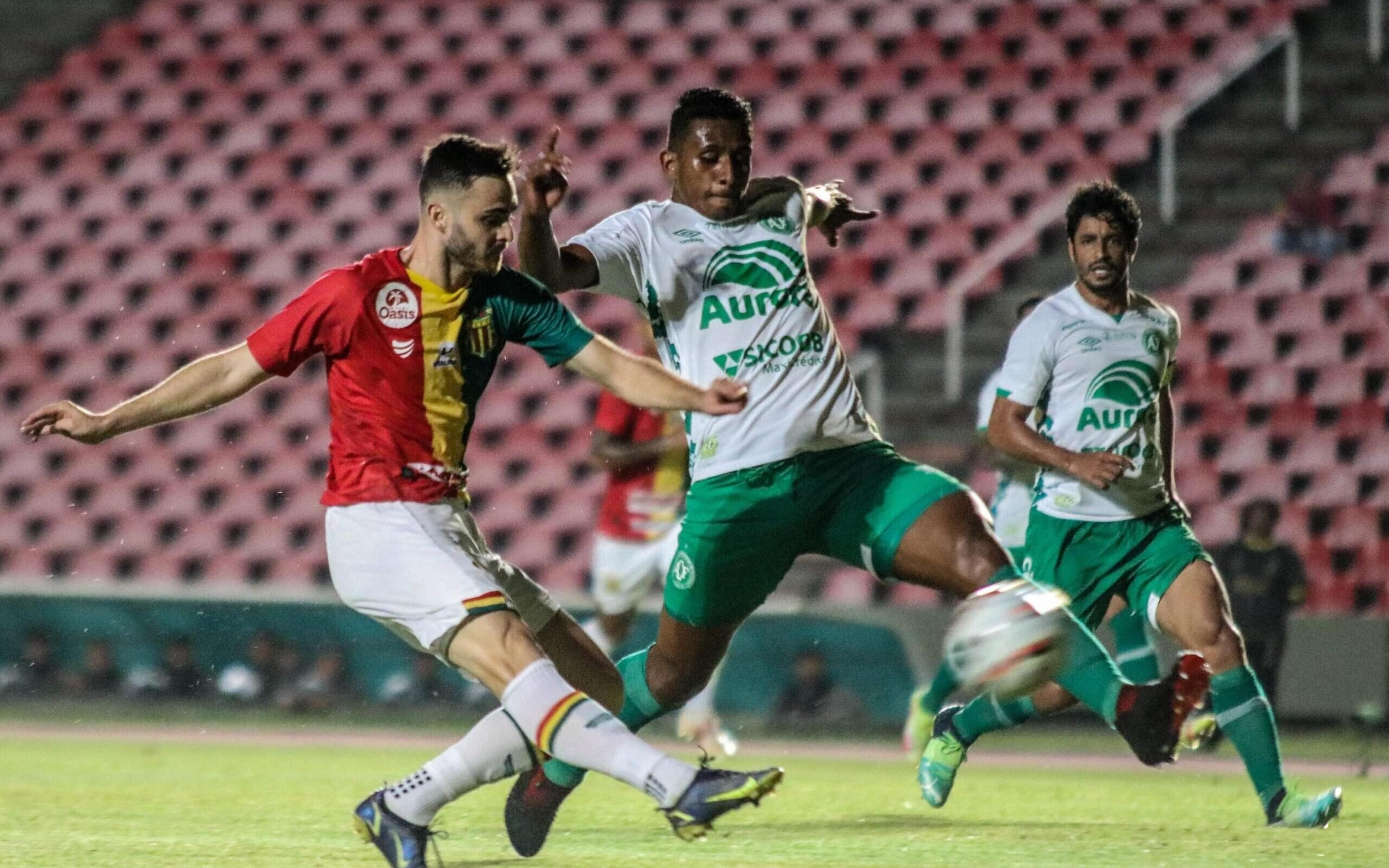 Sampaio Corrêa x Chapecoense: onde assistir ao vivo, horário e escalações do jogo pela Série B