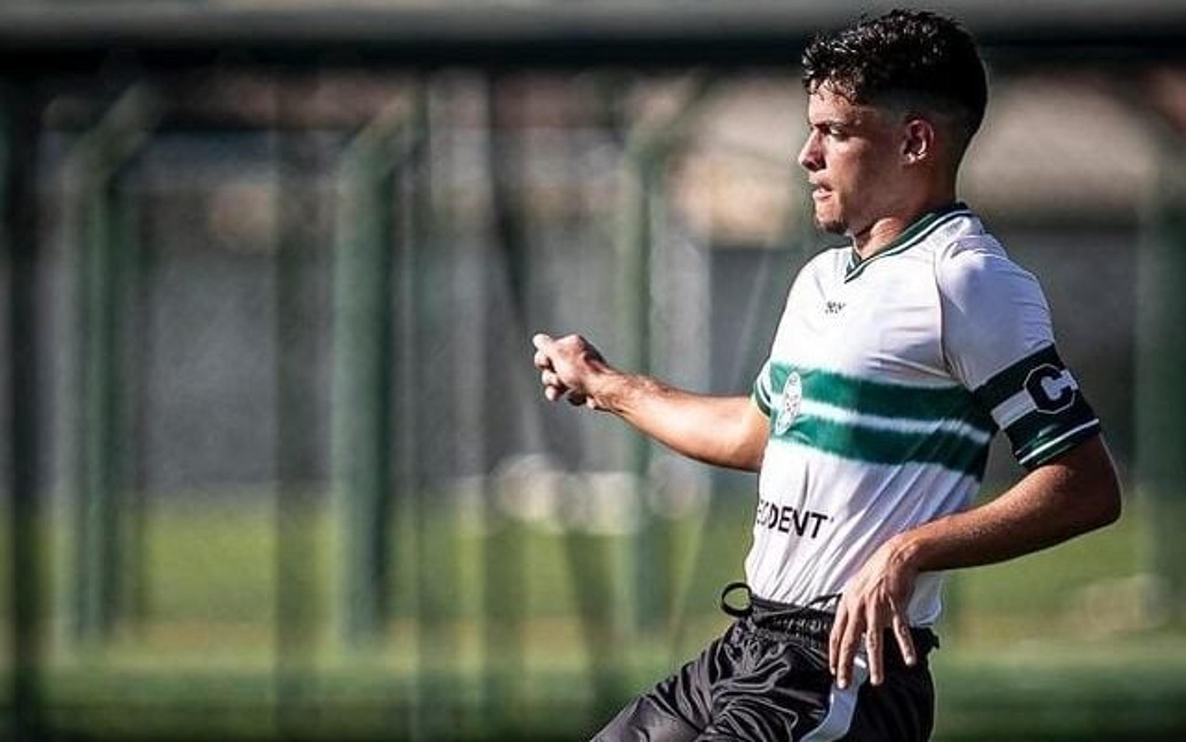 Henrique Melo, do Coritiba, projeta clássico na semifinal do Paranaense sub-20