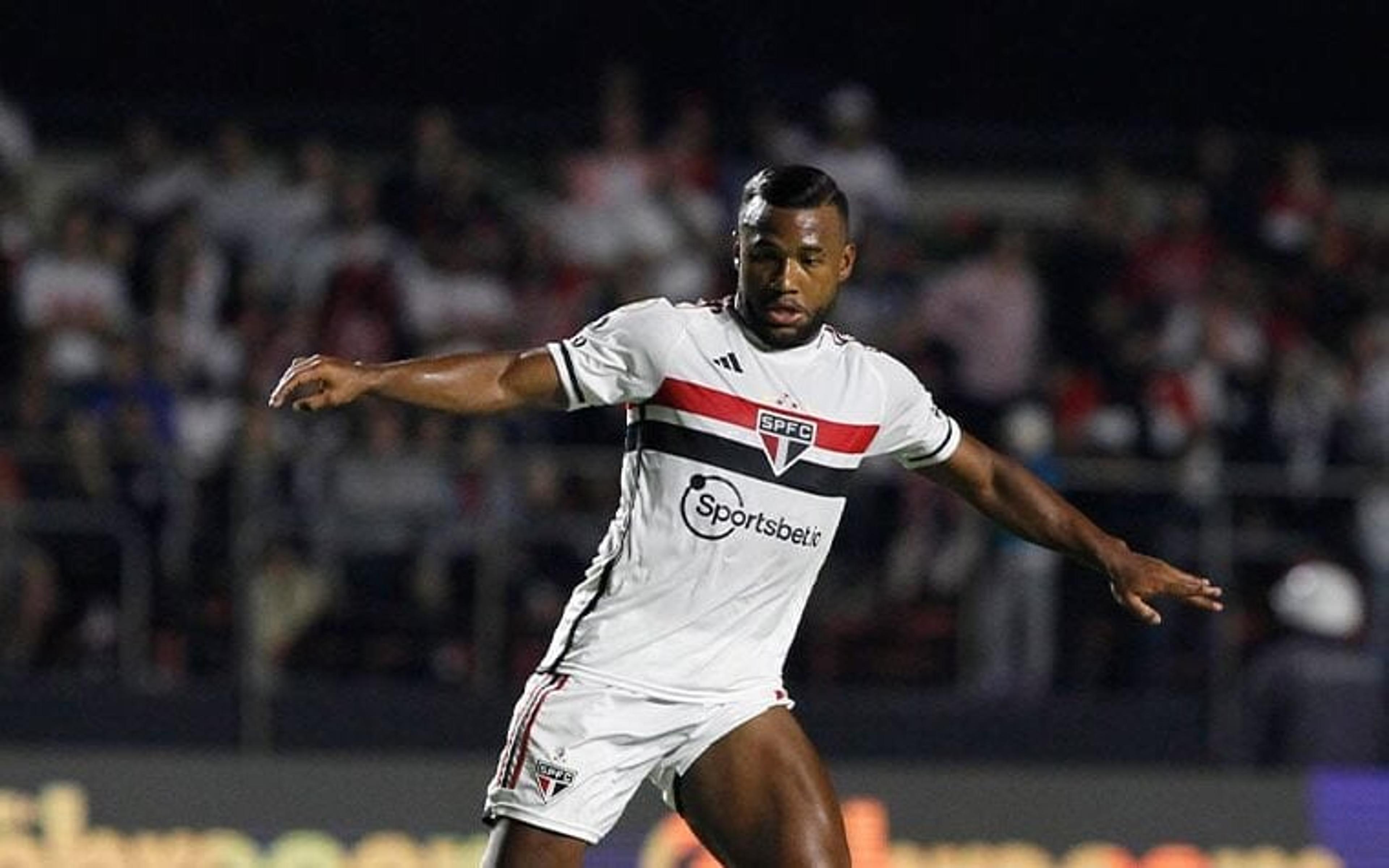 Luan exalta apoio da torcida do São Paulo, mas faz alerta para final da Copa do Brasil