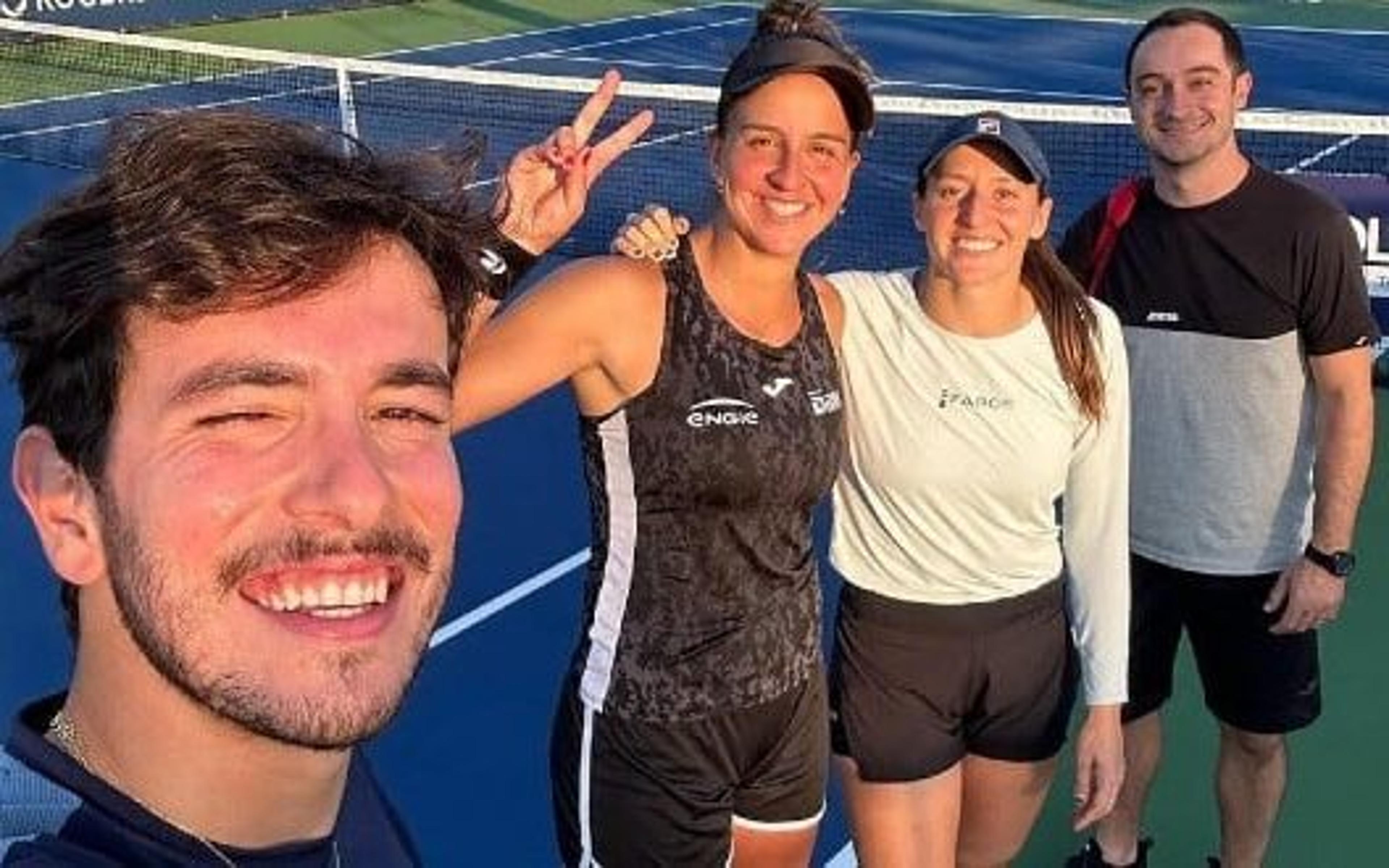 Luisa Stefani e Ingrid conhecem a chave em Pequim. Bia Haddad joga dupla