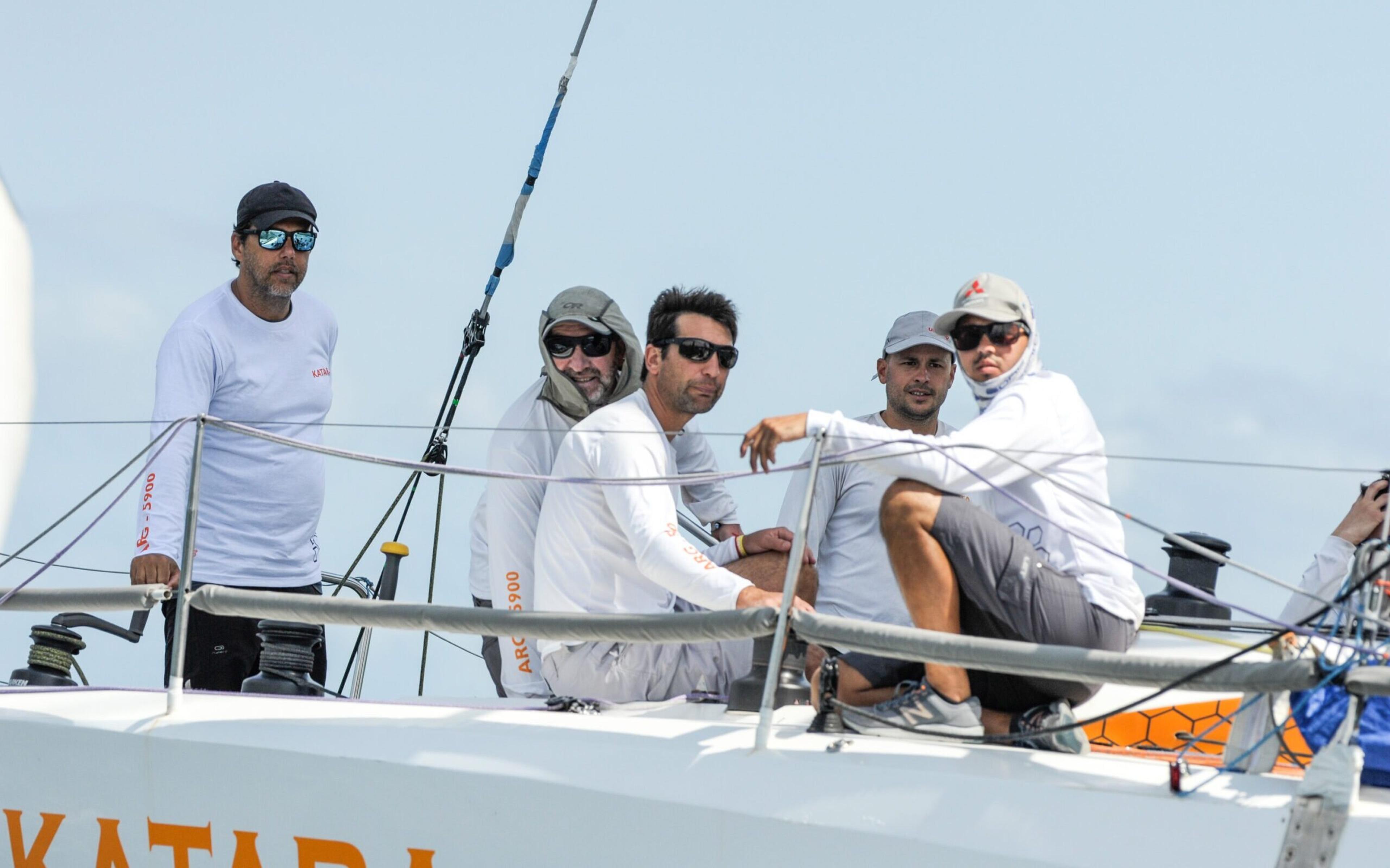 Com toque brasileiro, barco argentino sai na frente na Semana Internacional de Vela de Angra dos Reis 