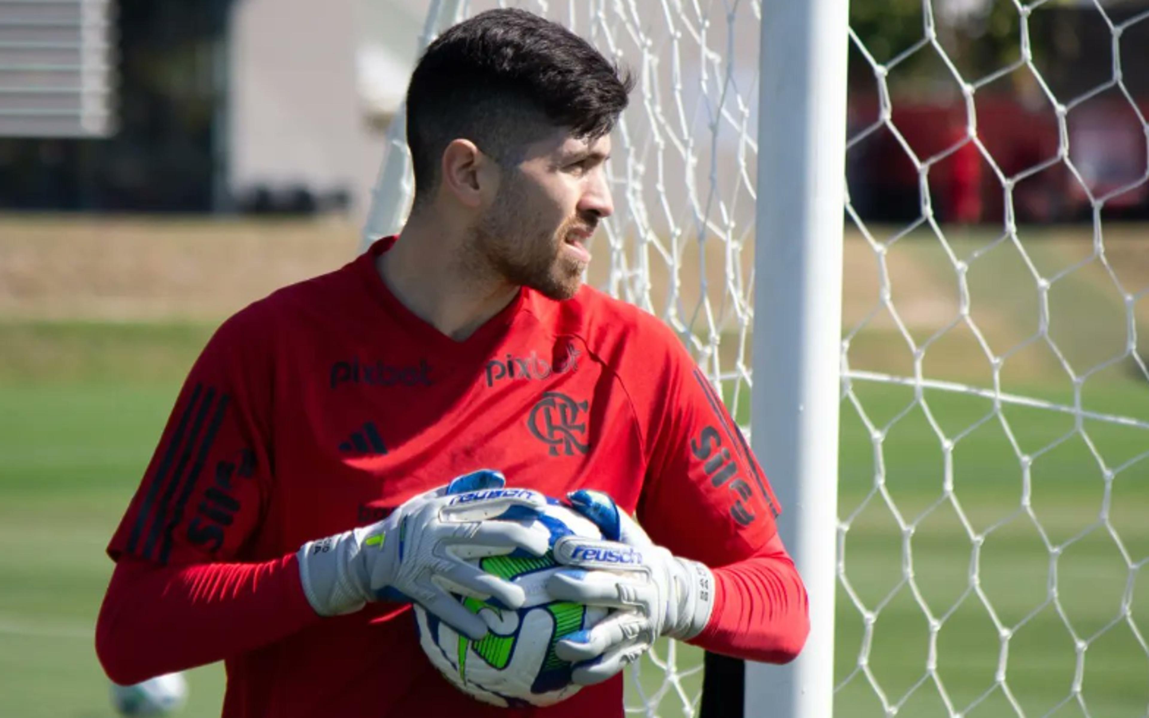 Rossi se prepara para estrear pelo Flamengo em jogo contra o Athletico