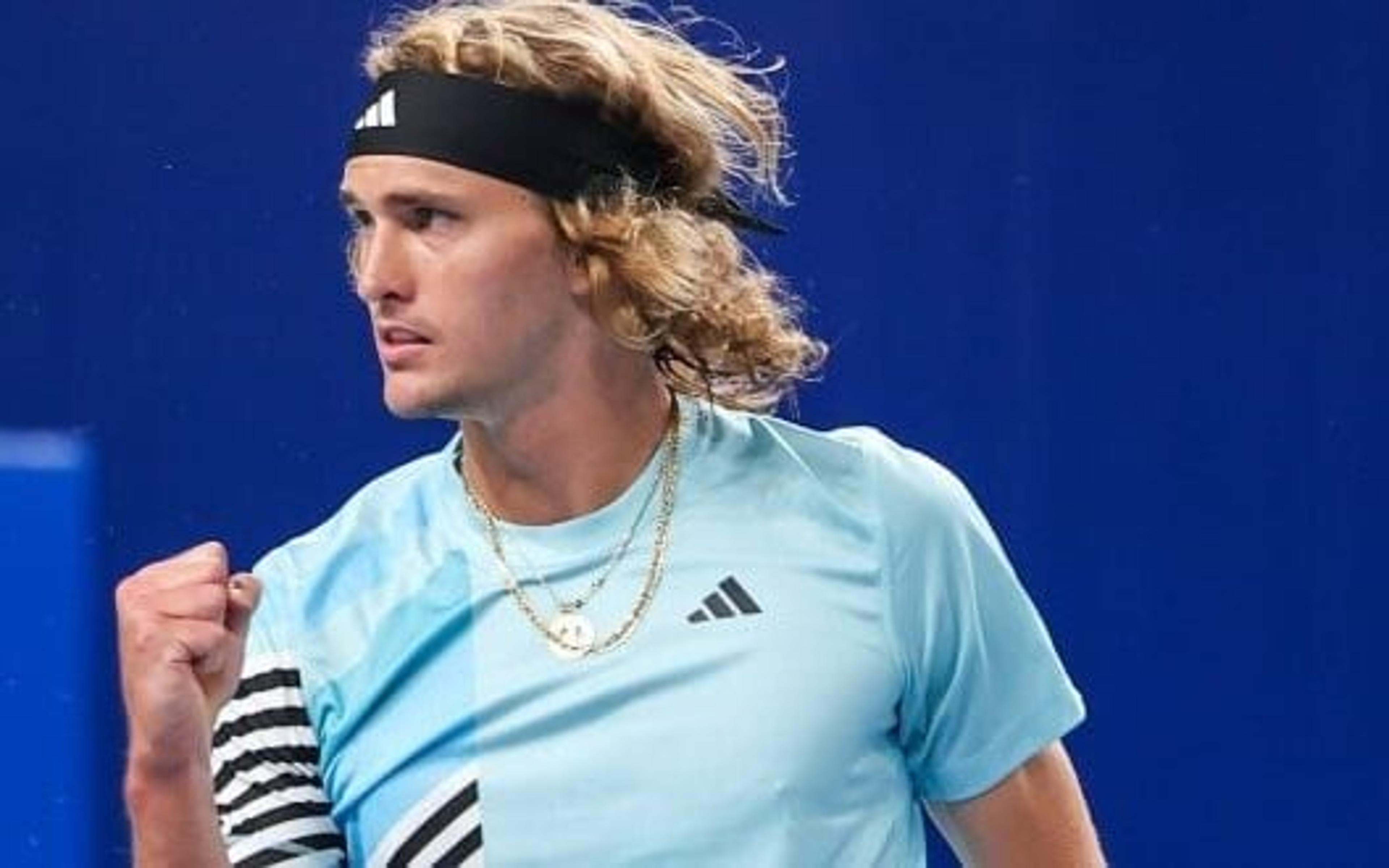 Zverev vira batalha, é campeão em Chengdu e segue na briga pelo Finals