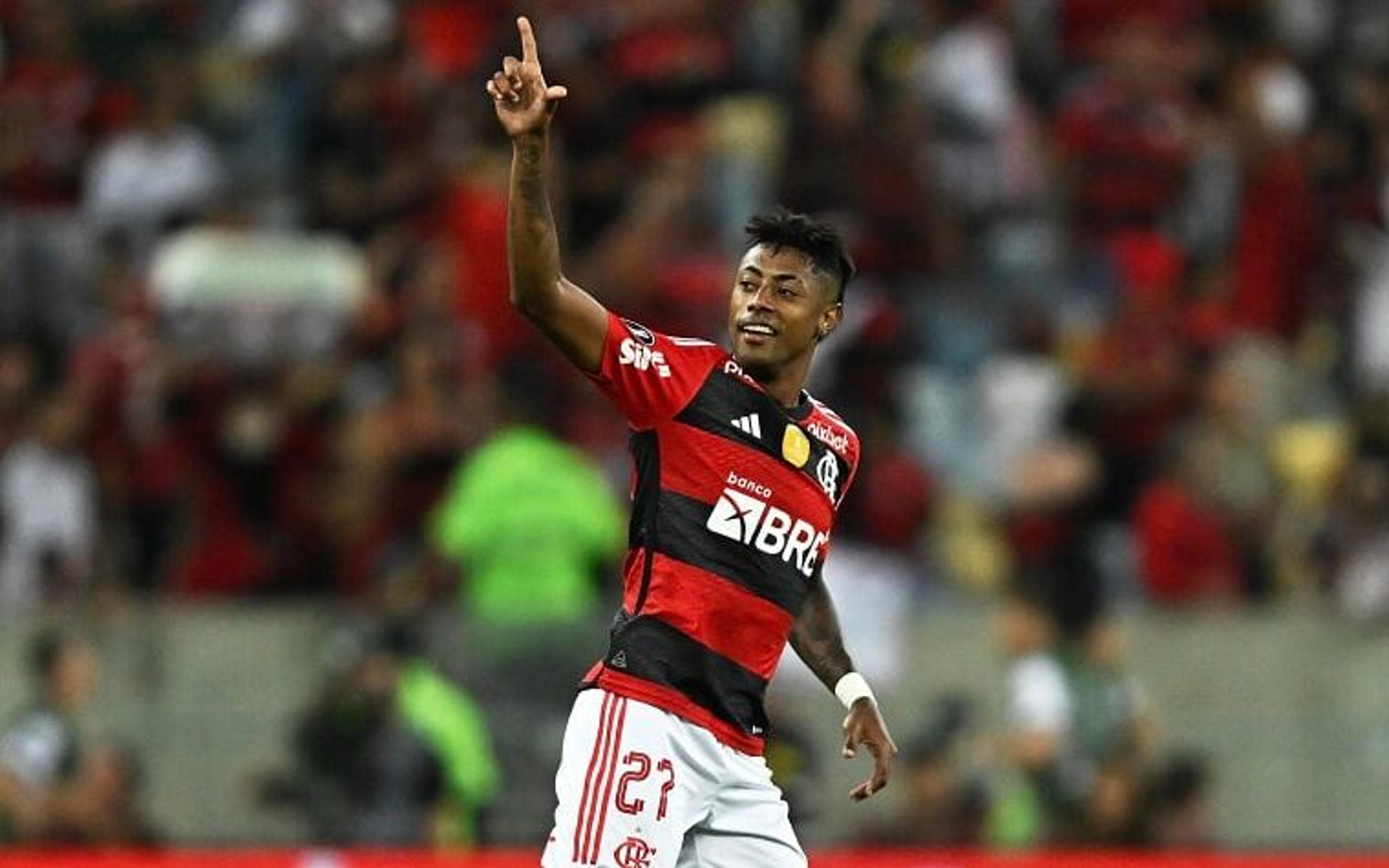 Saiba o que Bruno Henrique pode ganhar e perder na escolha entre Flamengo e Palmeiras