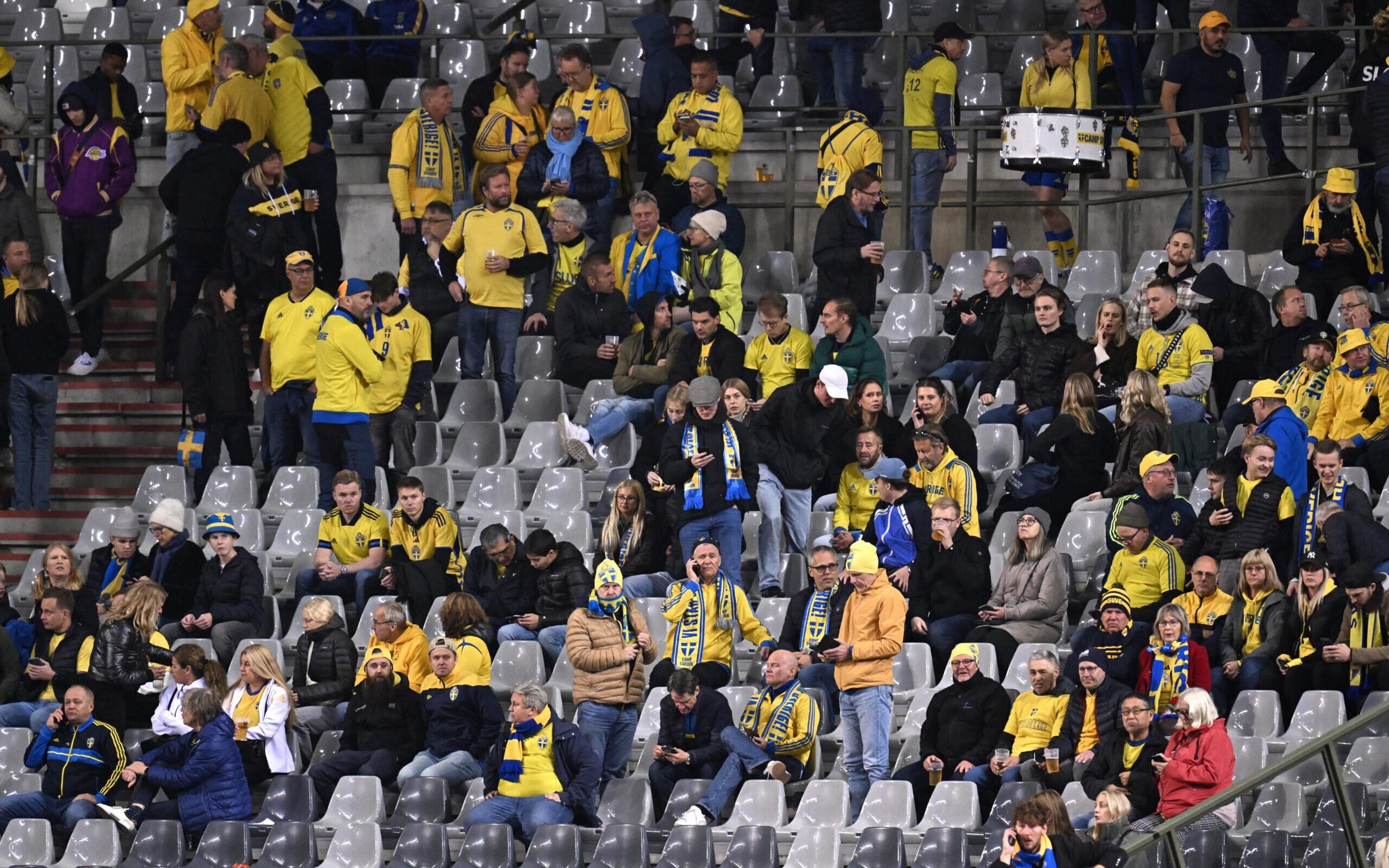 Jogo das Eliminatórias da Eurocopa é suspenso após morte de torcedores a tiros