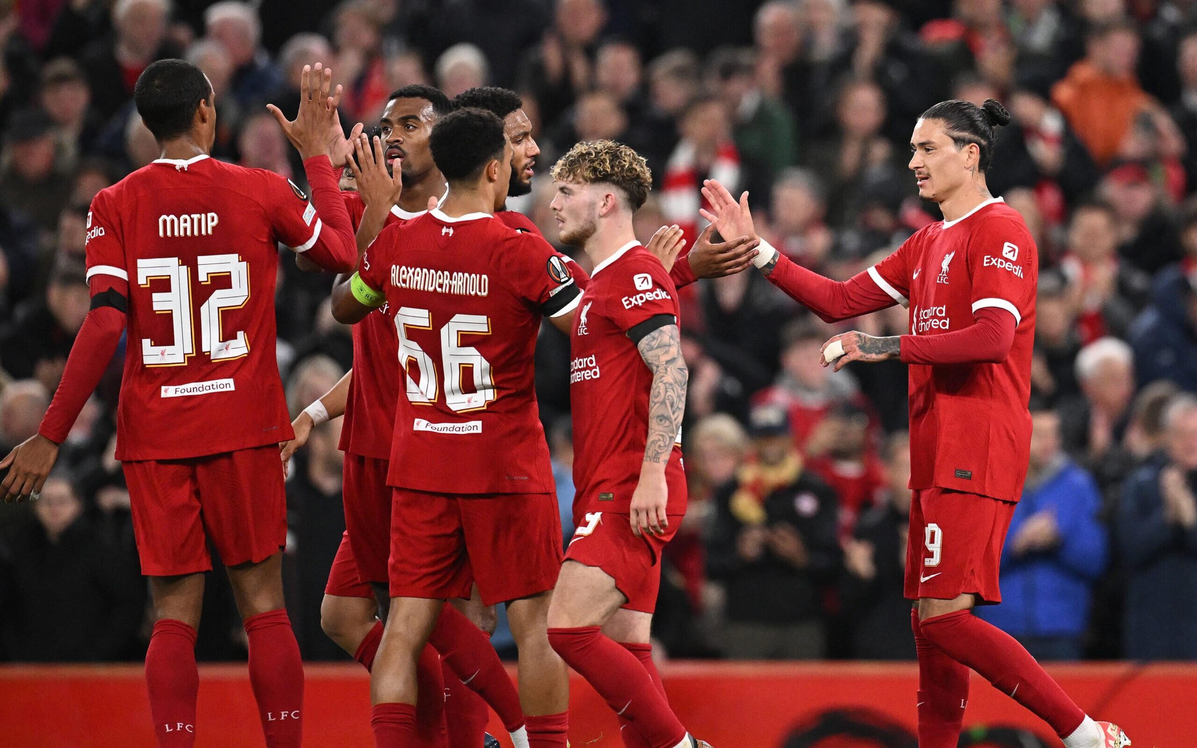 Sem sustos, Liverpool goleia Toulouse e segue 100% na Liga Europa