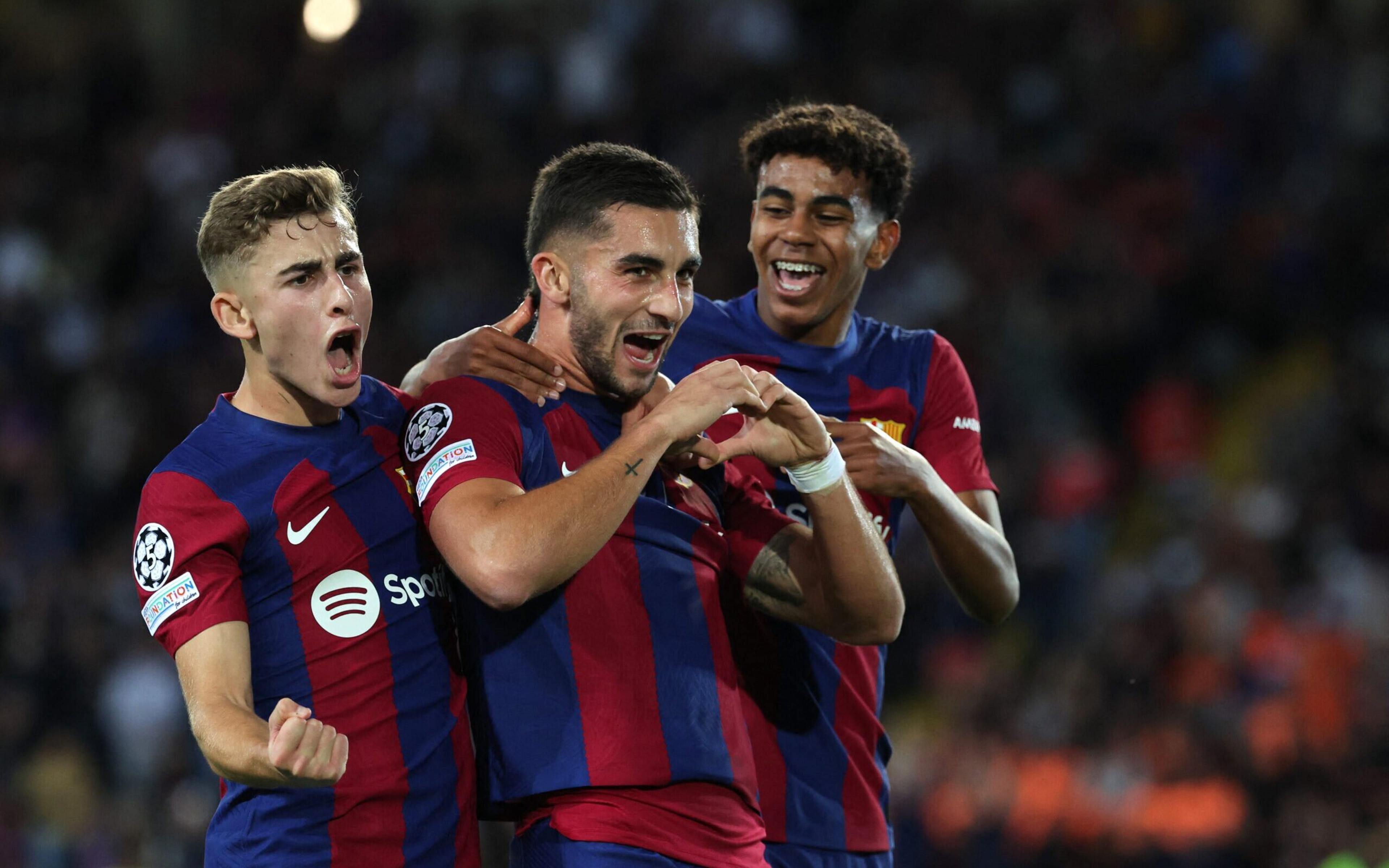 Barcelona supera desfalques, vence Shakhtar Donetsk em casa e se mantém com 100% de aproveitamento na Champions League