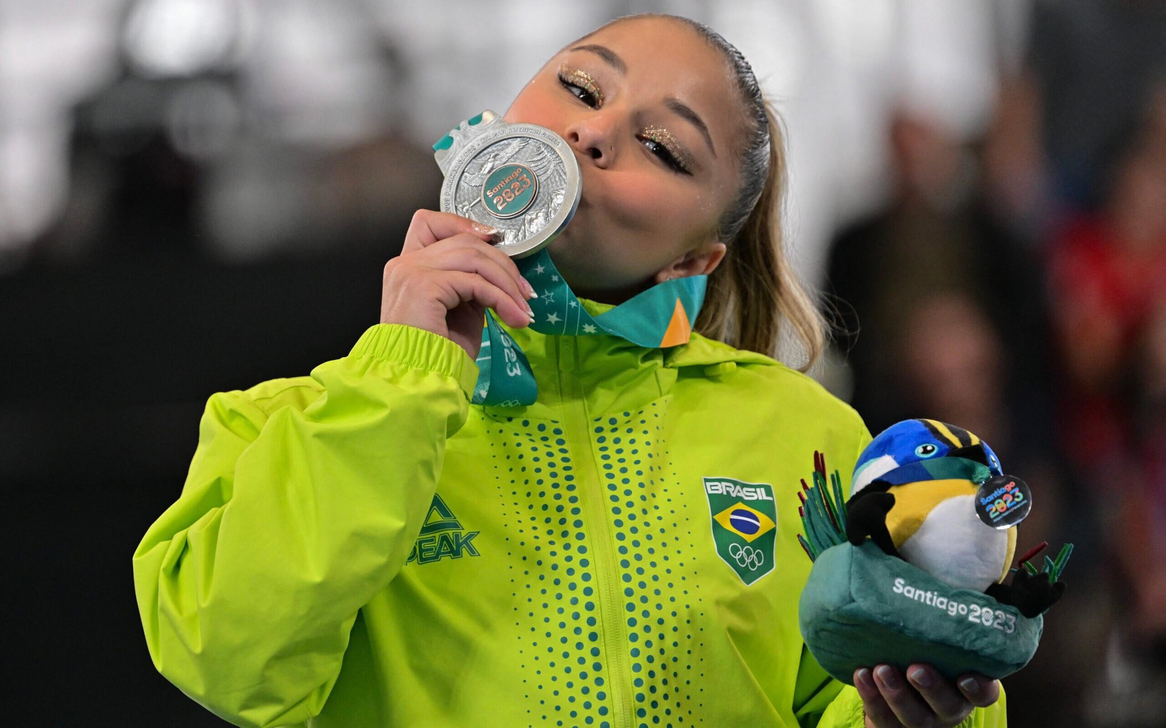 Flávia Saraiva se despede do Pan com recorde de medalhas