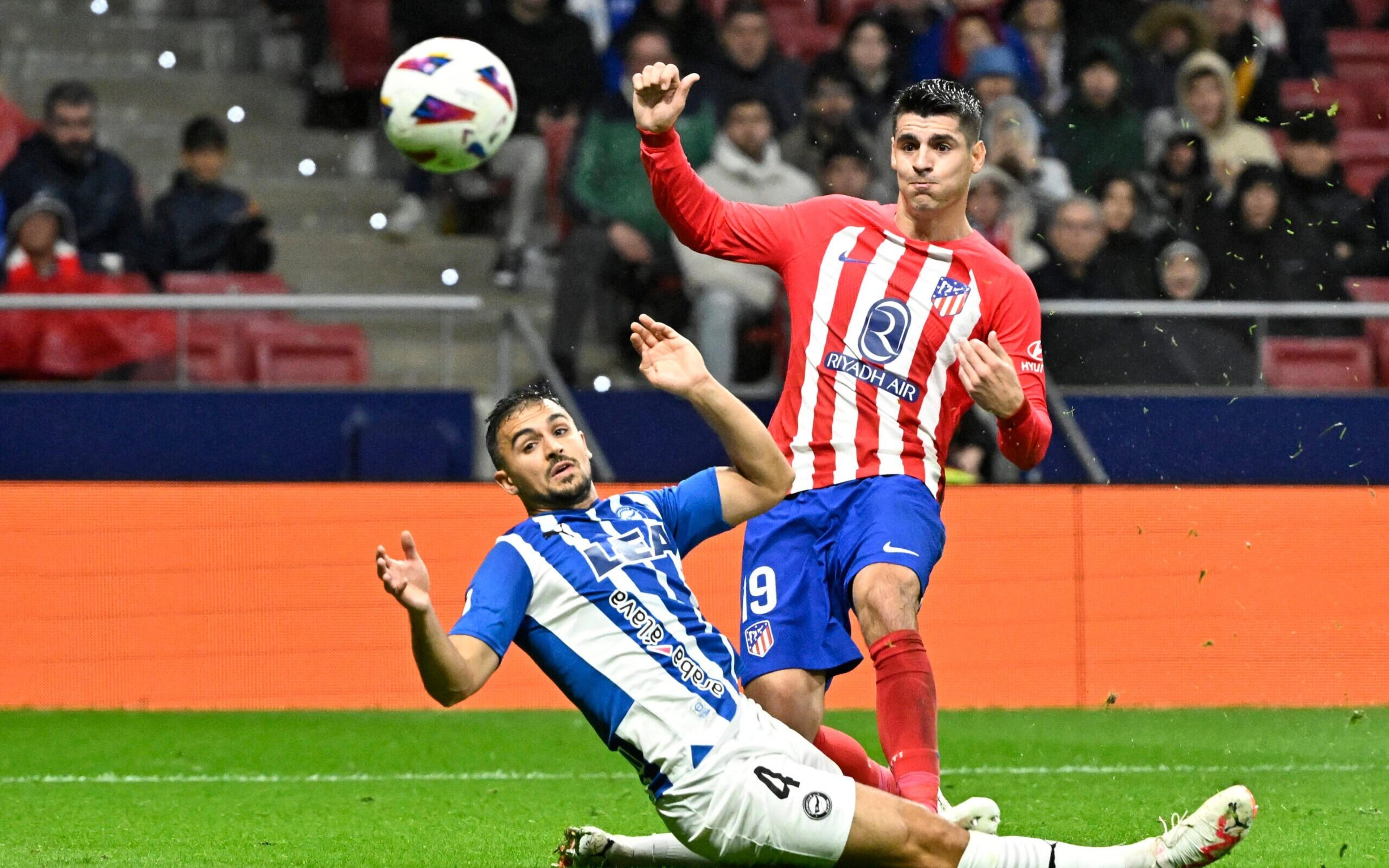 Morata marca, e Atlético de Madrid vence Alavés pelo Campeonato Espanhol