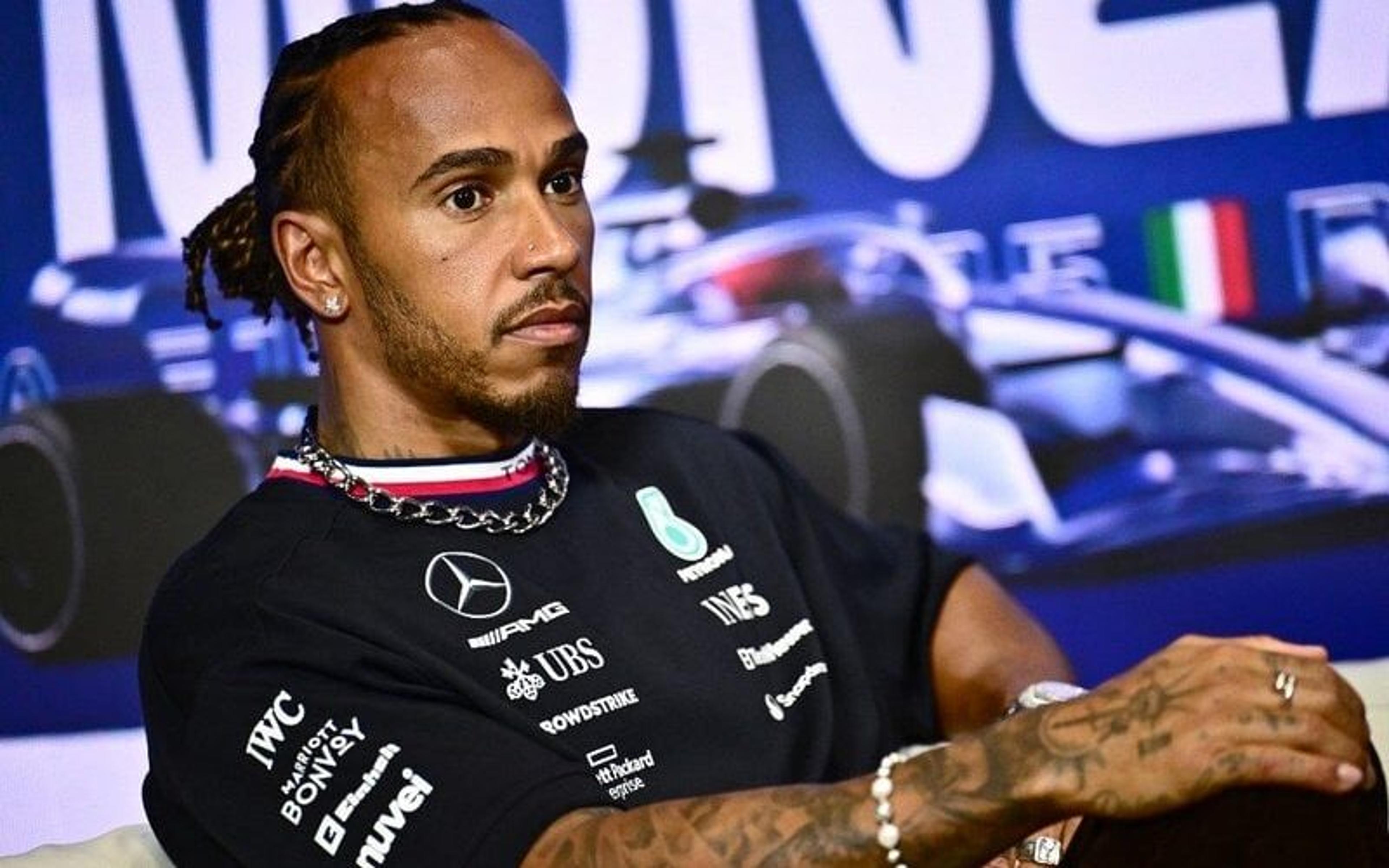 Mesmo negando ter recebido propostas, Hamilton revela conversas com Ferrari