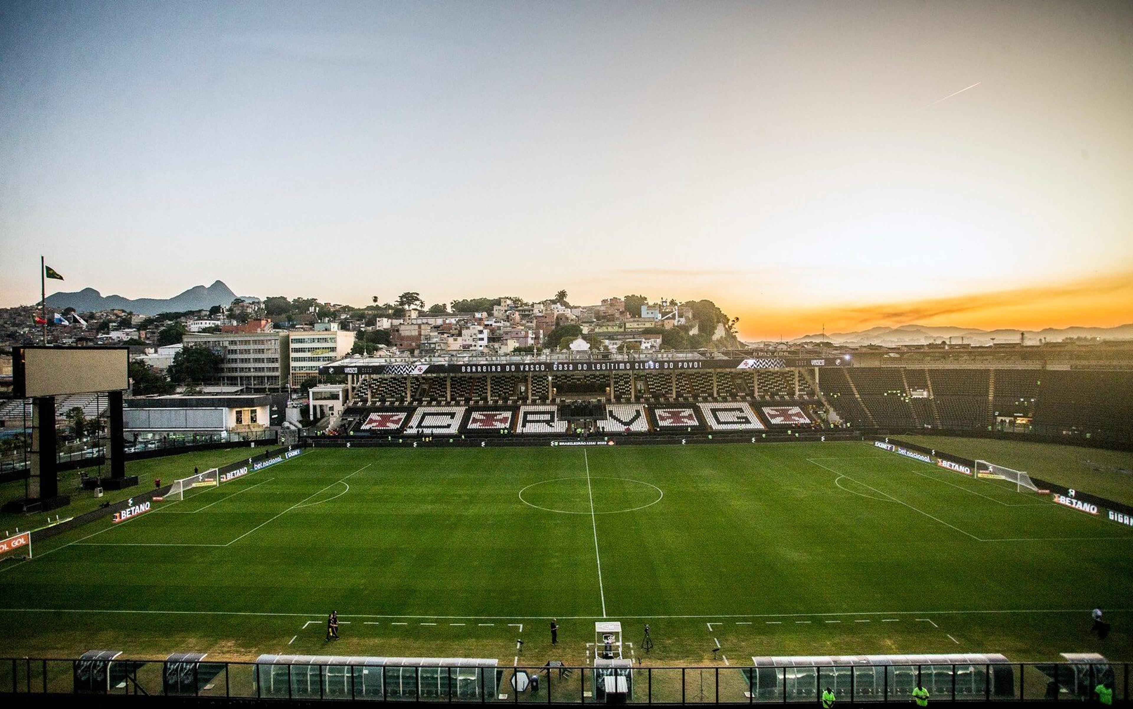 Vasco x Botafogo: Polícia Militar autoriza clássico em São Januário