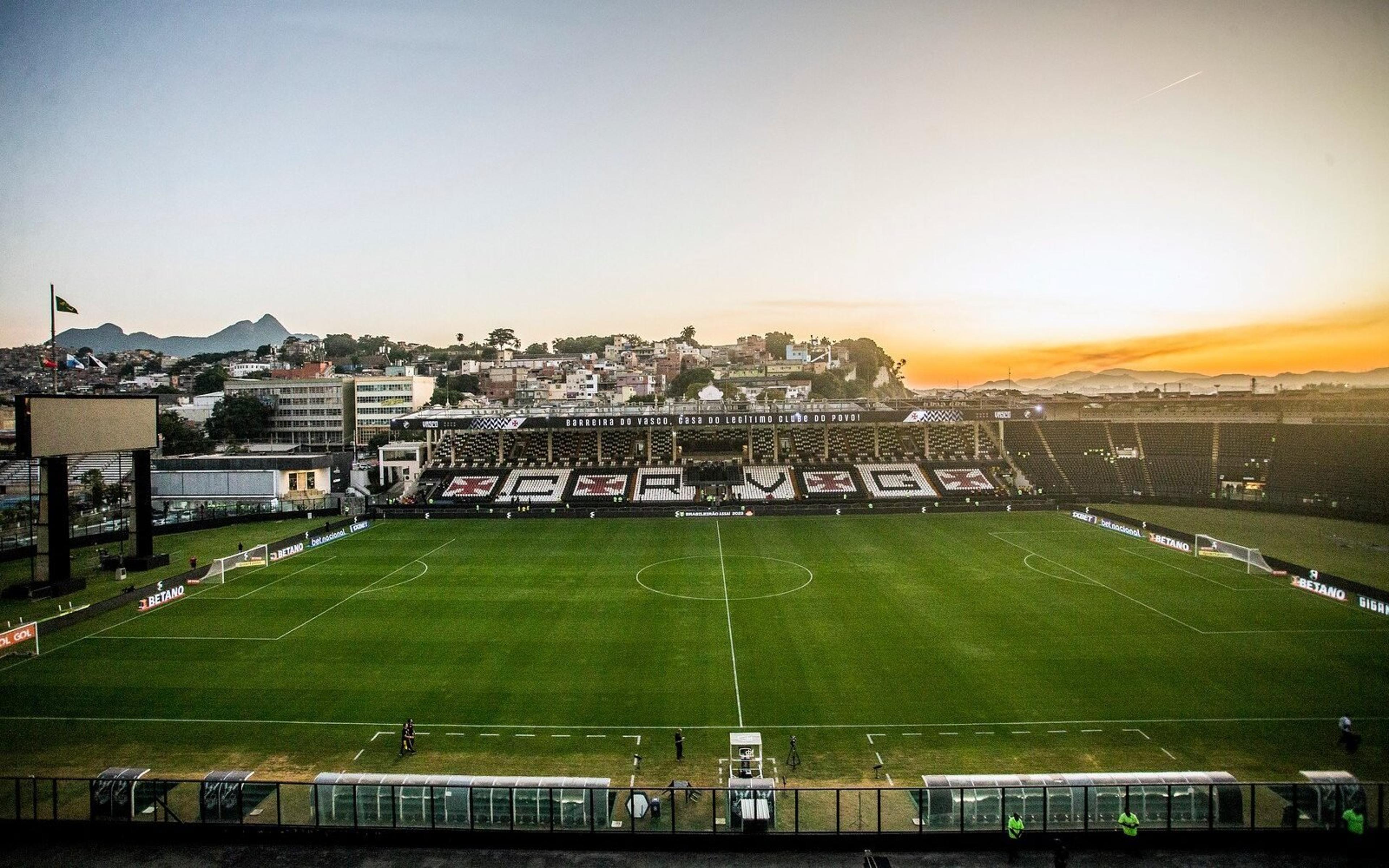 No aguardo da Prefeitura por reforma de São Januário, Vasco faz pressão no Governo pelo Maracanã