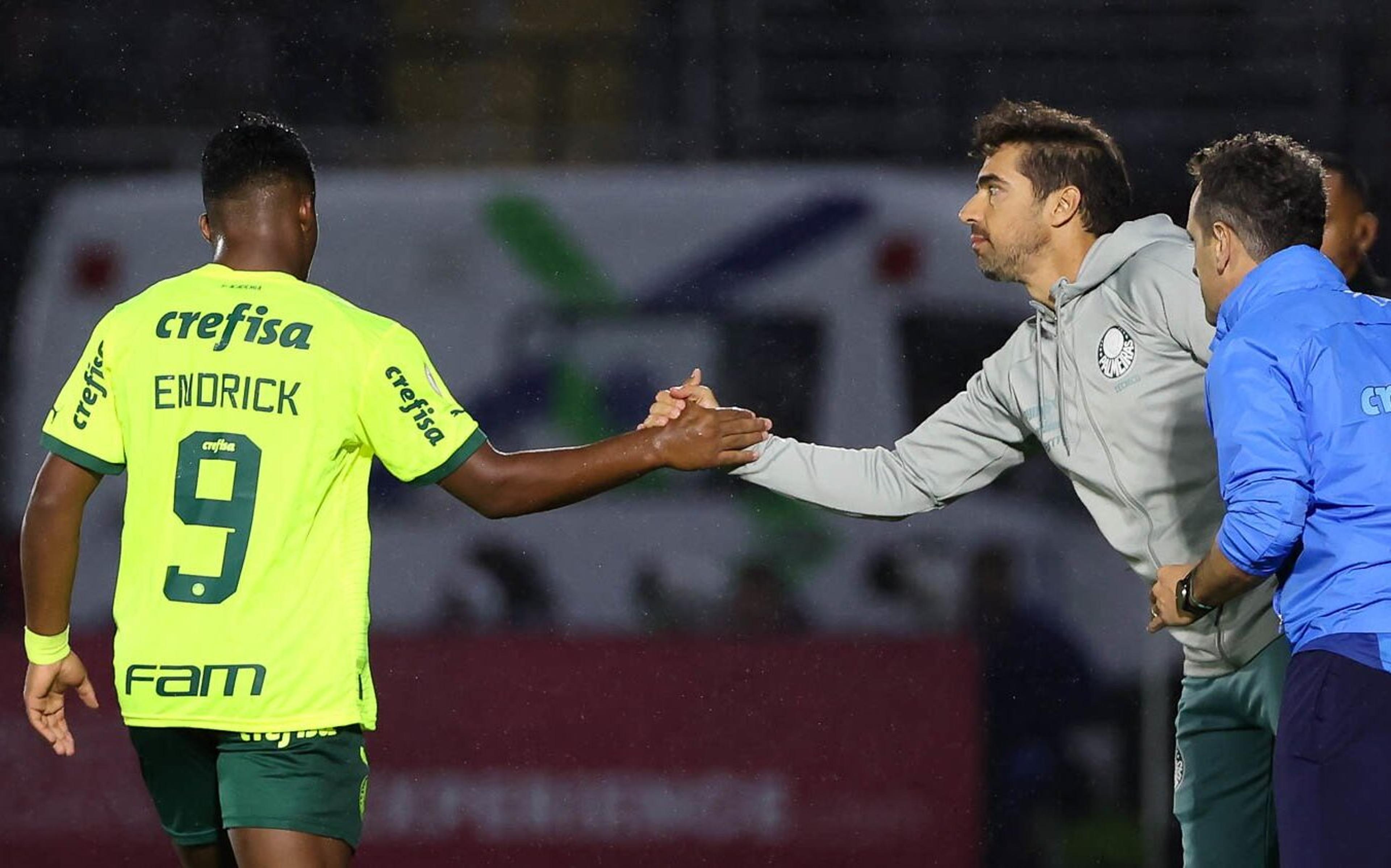 Abel Ferreira revela em qual situação prefere utilizar Endrick no Palmeiras