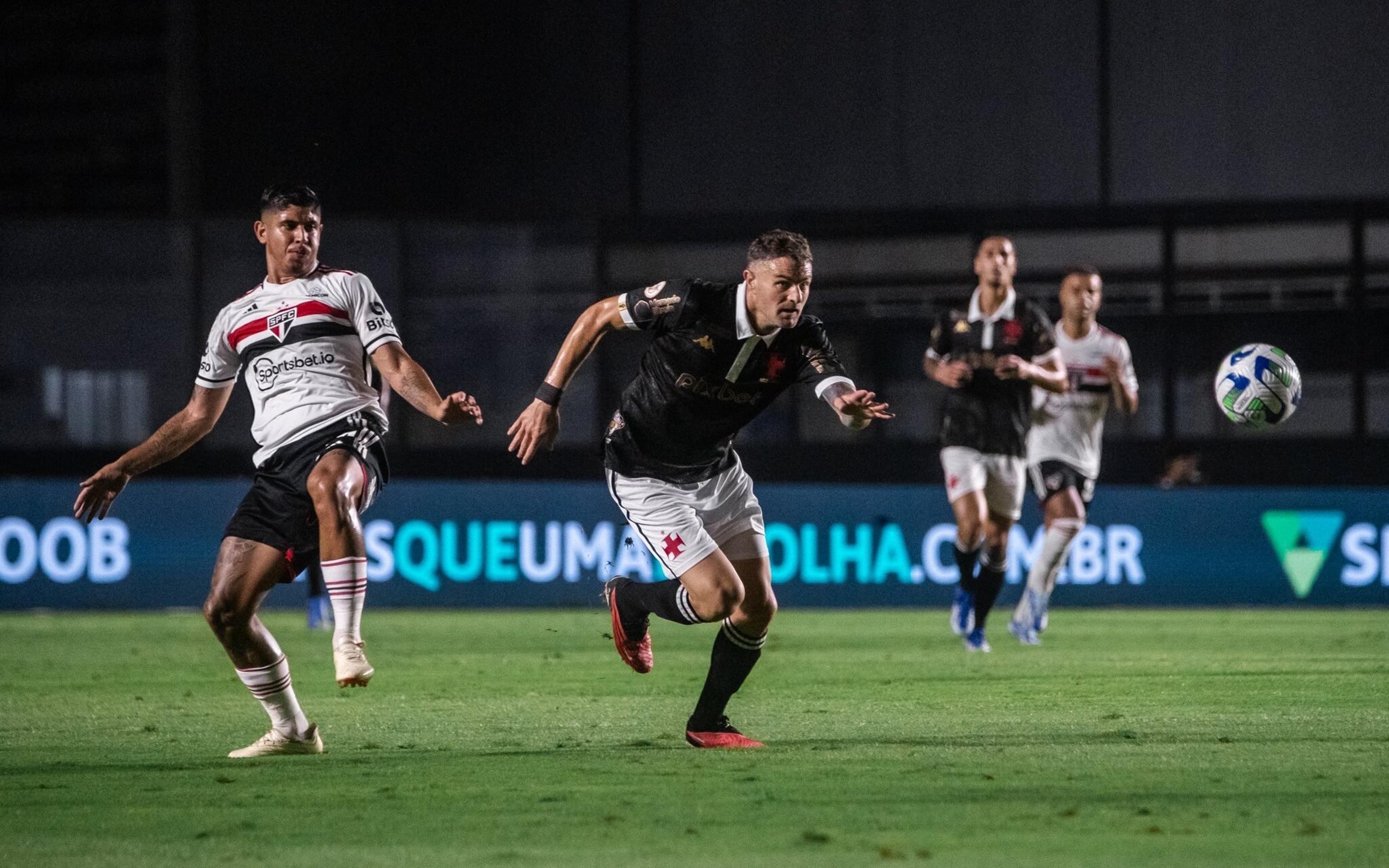 Vasco empata com o São Paulo e dorme fora da zona de rebaixamento; veja o resultado