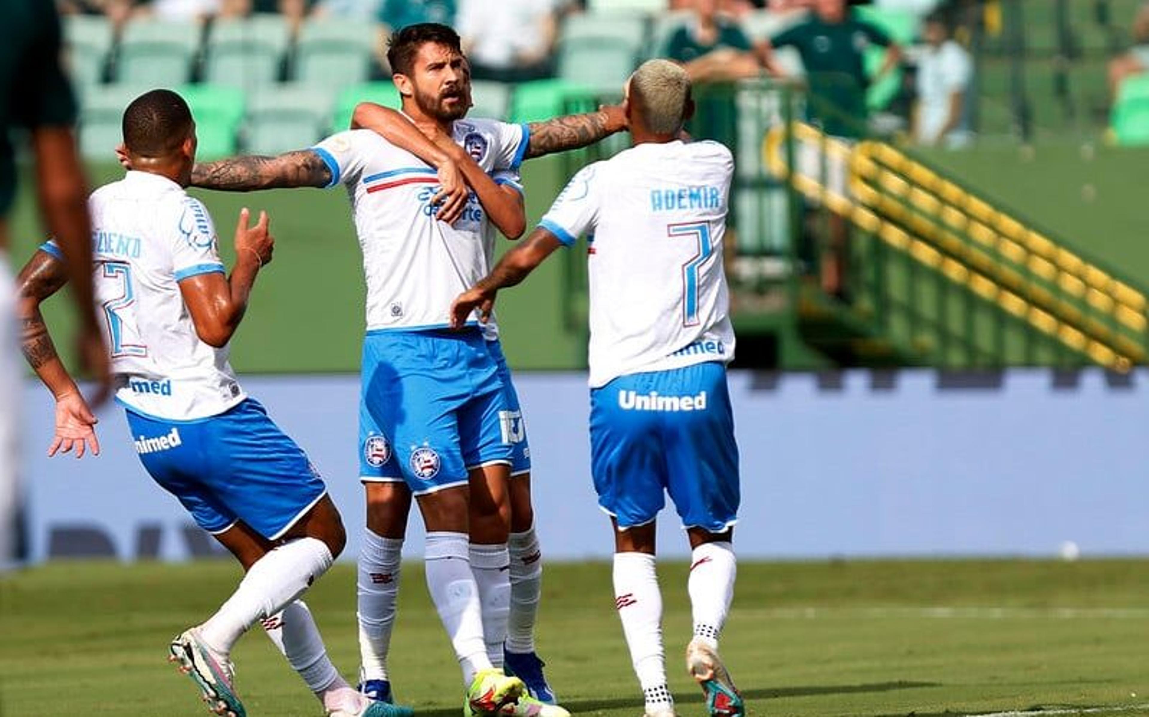 Em jogo maluco de duas viradas e dez gols, Bahia derrota o Goiás pelo Brasileirão