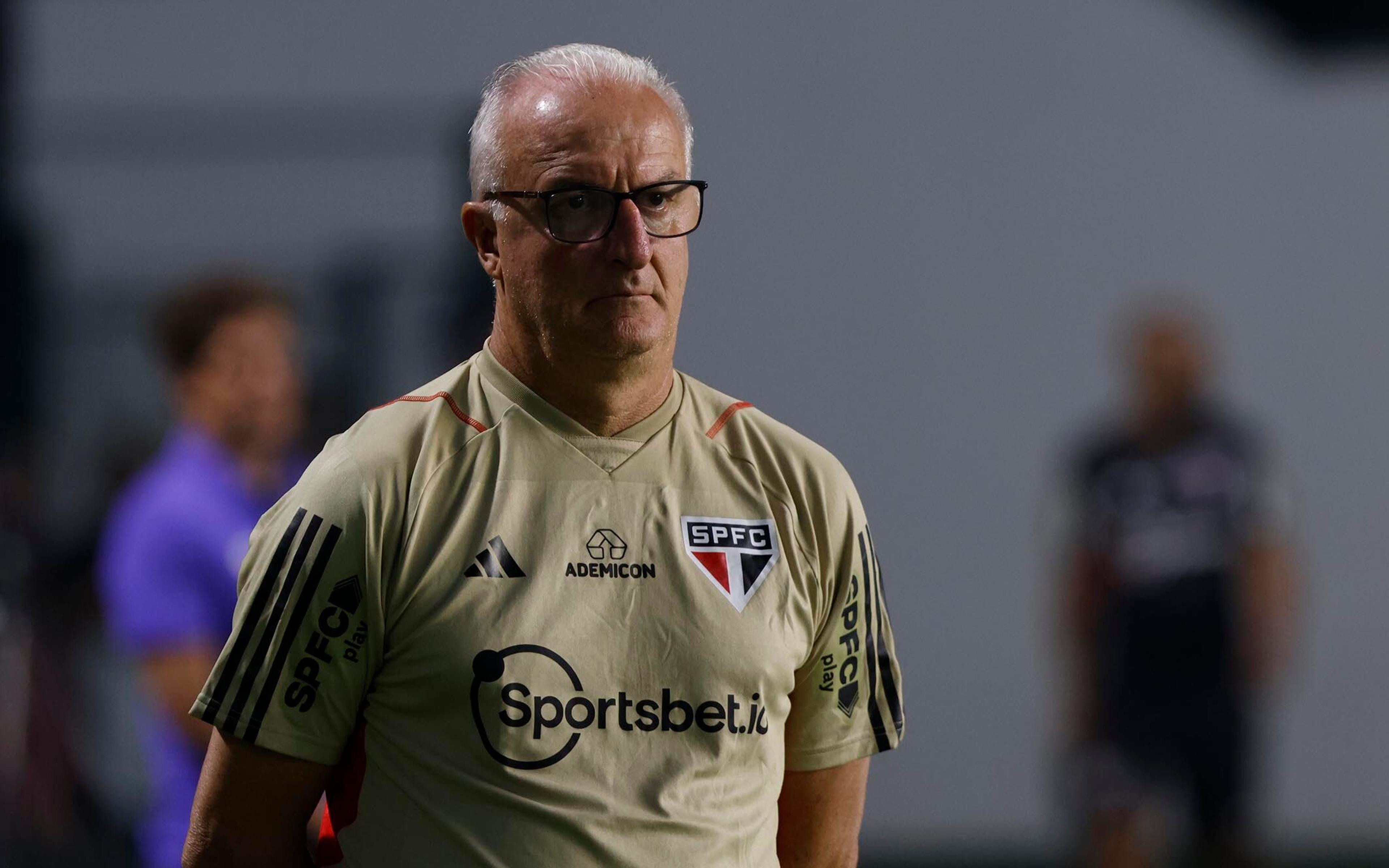 Jornalistas criticam titular do São Paulo contra o Palmeiras: ‘Não me engana’