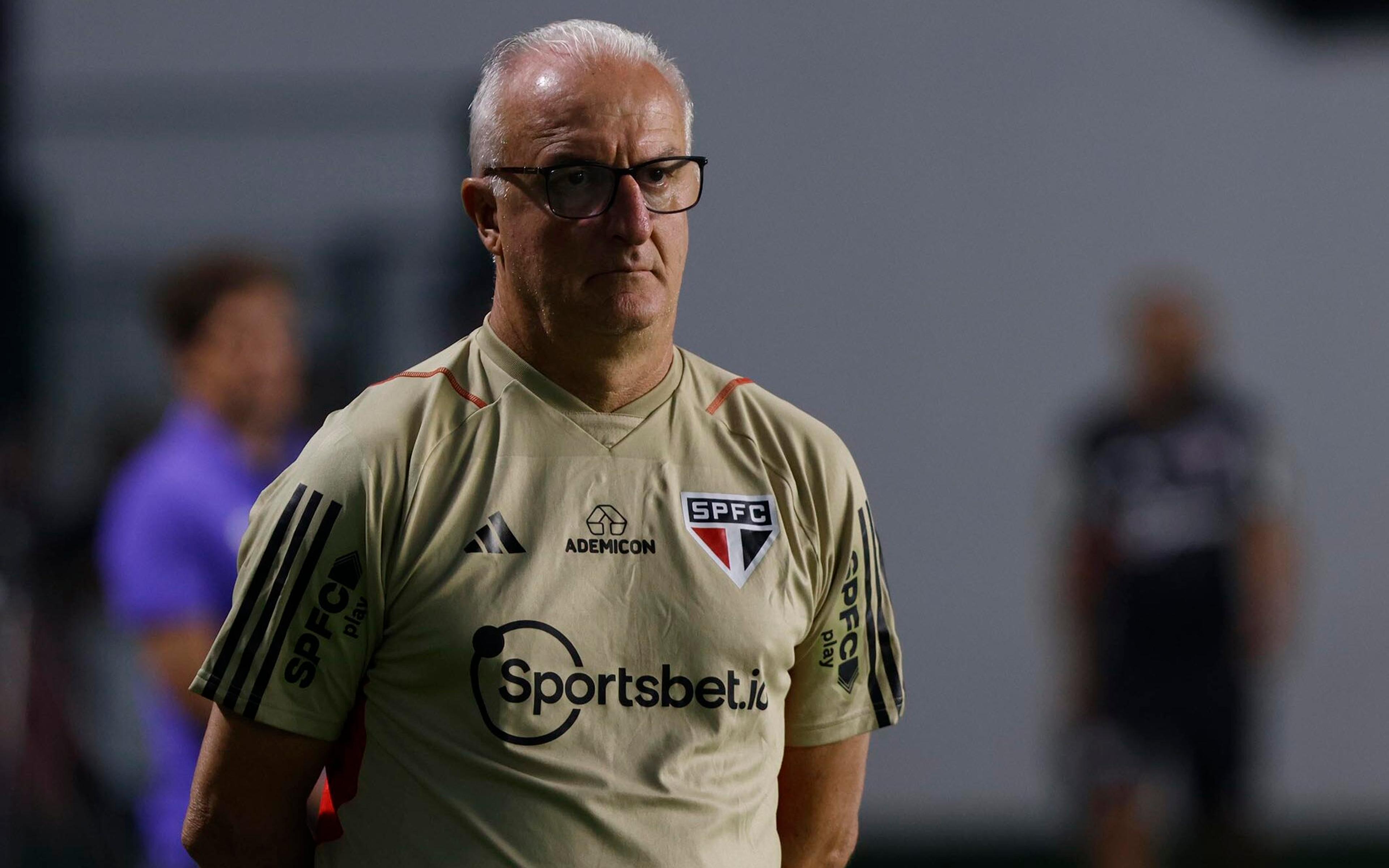 Dorival Júnior explica formação do São Paulo em empate e situação em jogos fora de casa