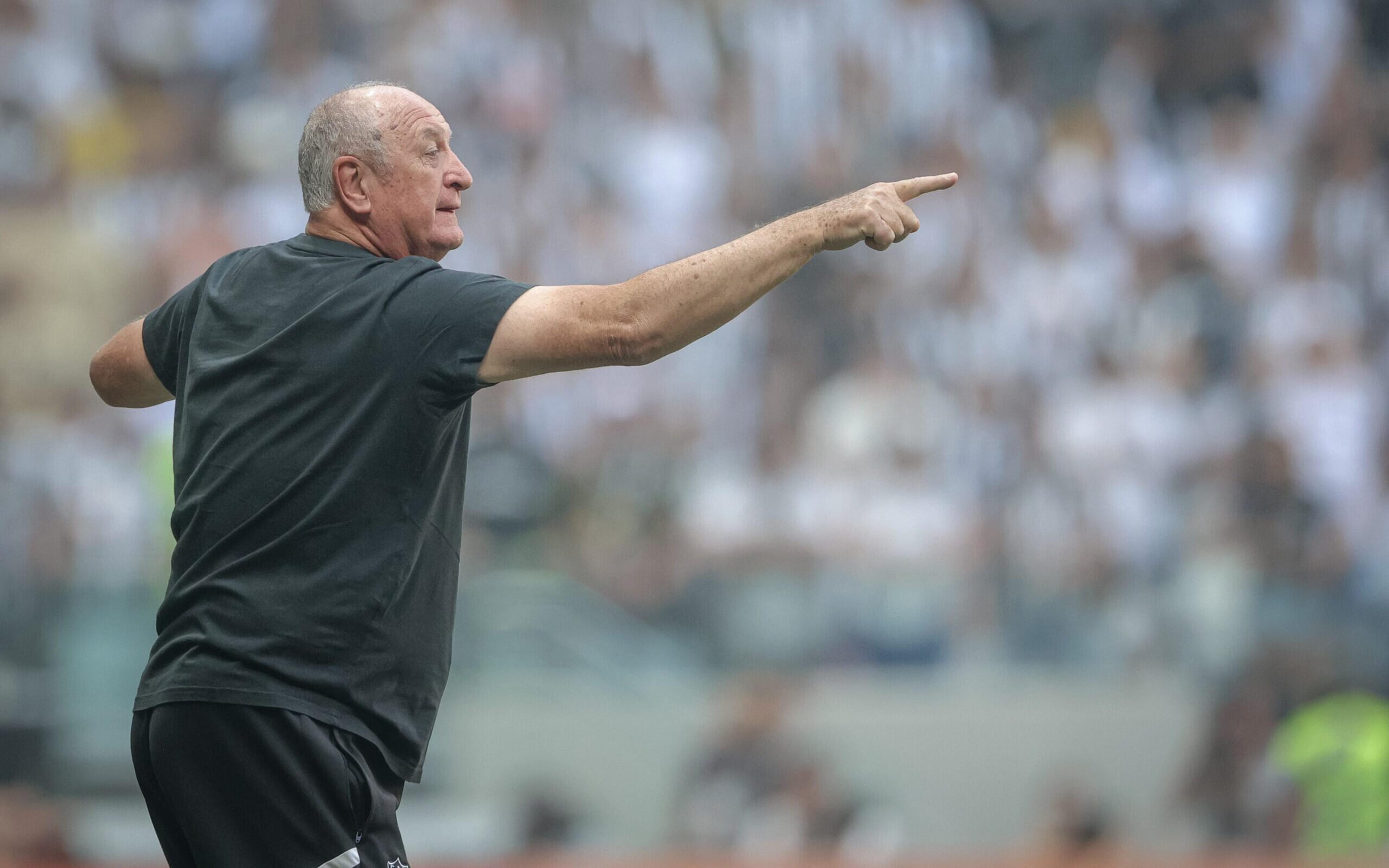 Felipão dá puxão de orelha na torcida do Atlético-MG e pede intensidade nos próximos jogos