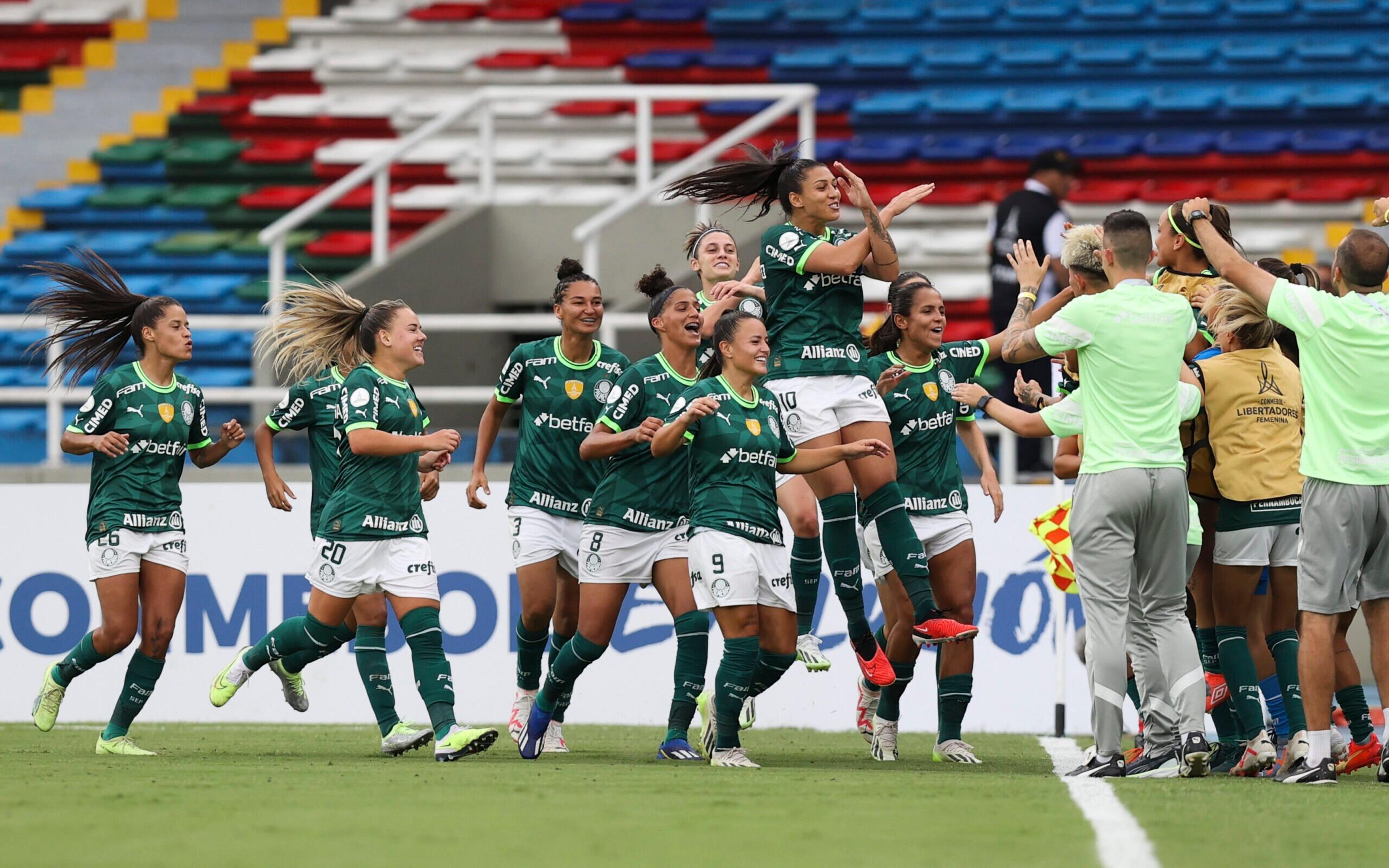 Palmeiras afasta zebra e goleia o Barcelona de Guayaquil na estreia da Libertadores Feminina