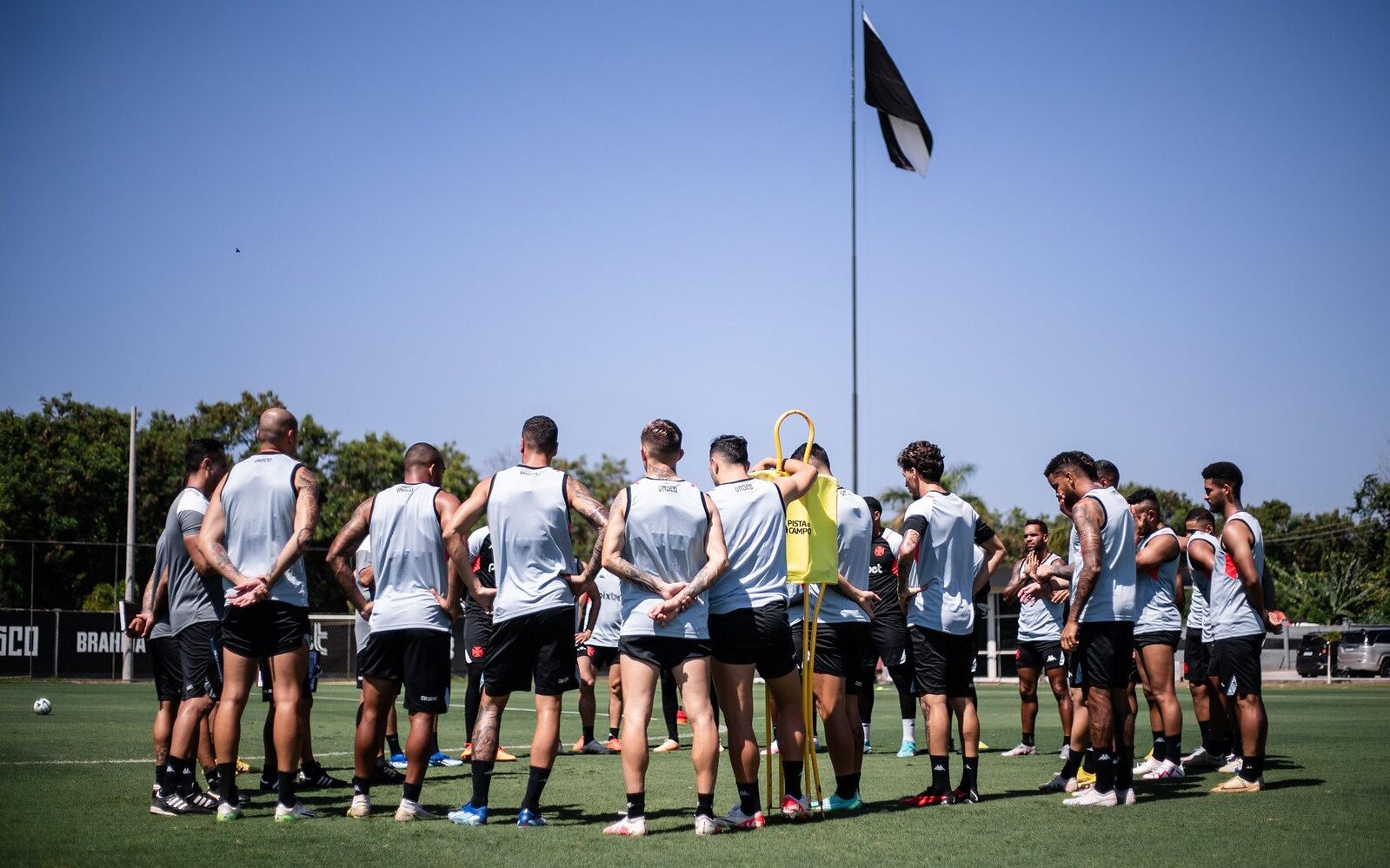 Para compensar ausência de titulares, Vasco pode ter reforços para o jogo contra o Fortaleza