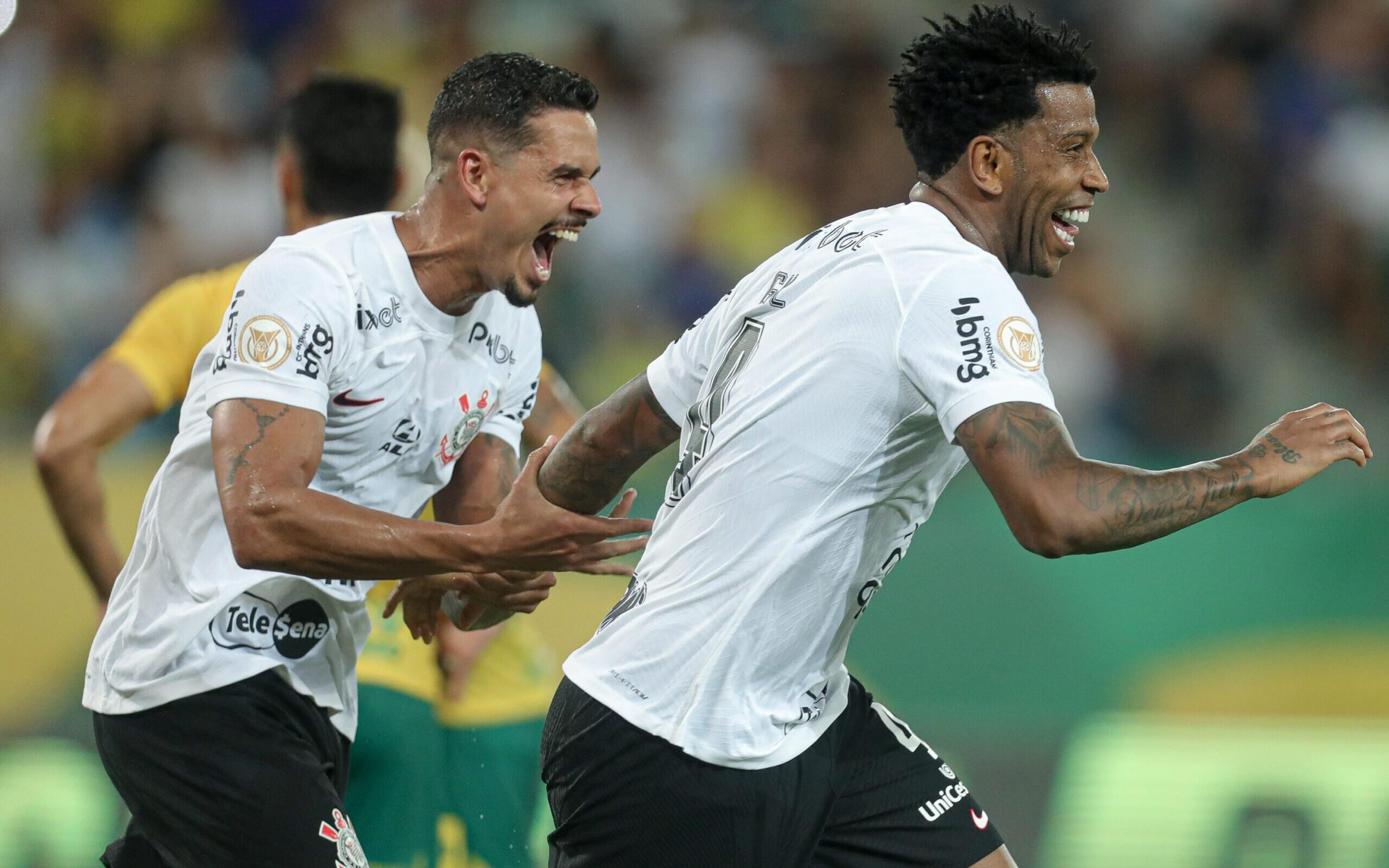 Gil assume protagonismo e é responsável por dez pontos do Corinthians no Brasileirão