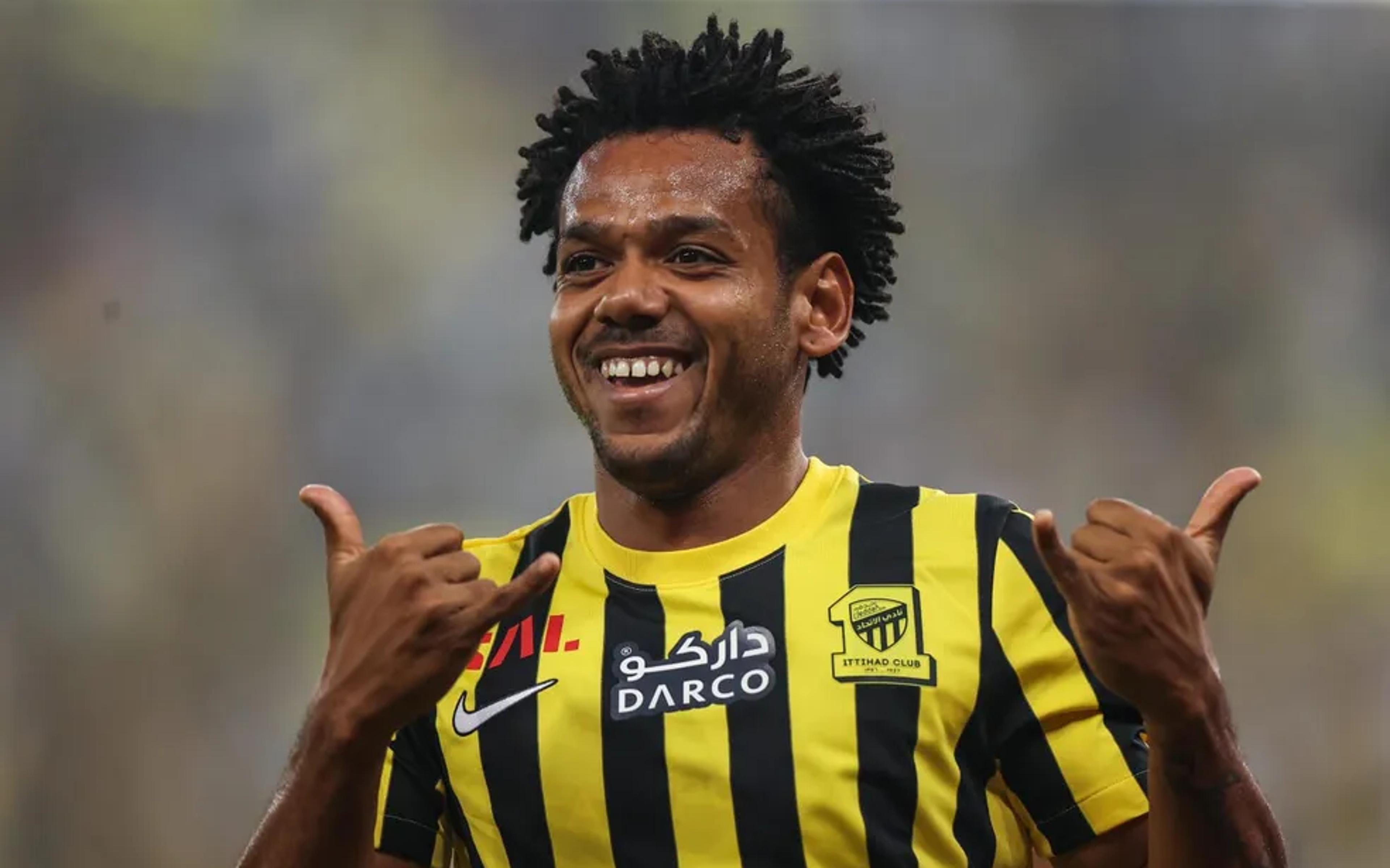 Qual é o salário de Romarinho no Al-Ittihad?