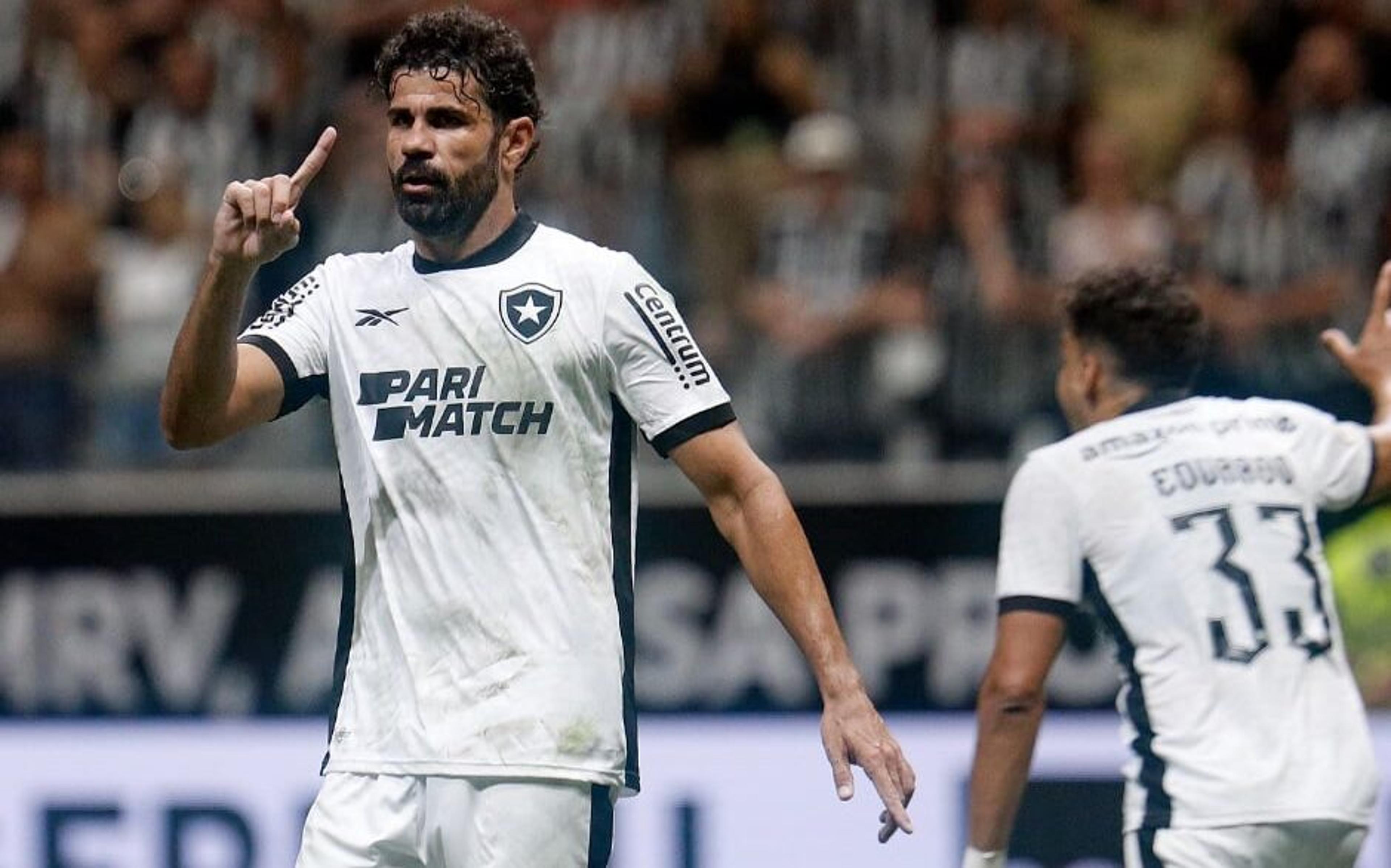 Diego Costa é denunciado no STJD e pode desfalcar o Botafogo na reta final do Brasileirão