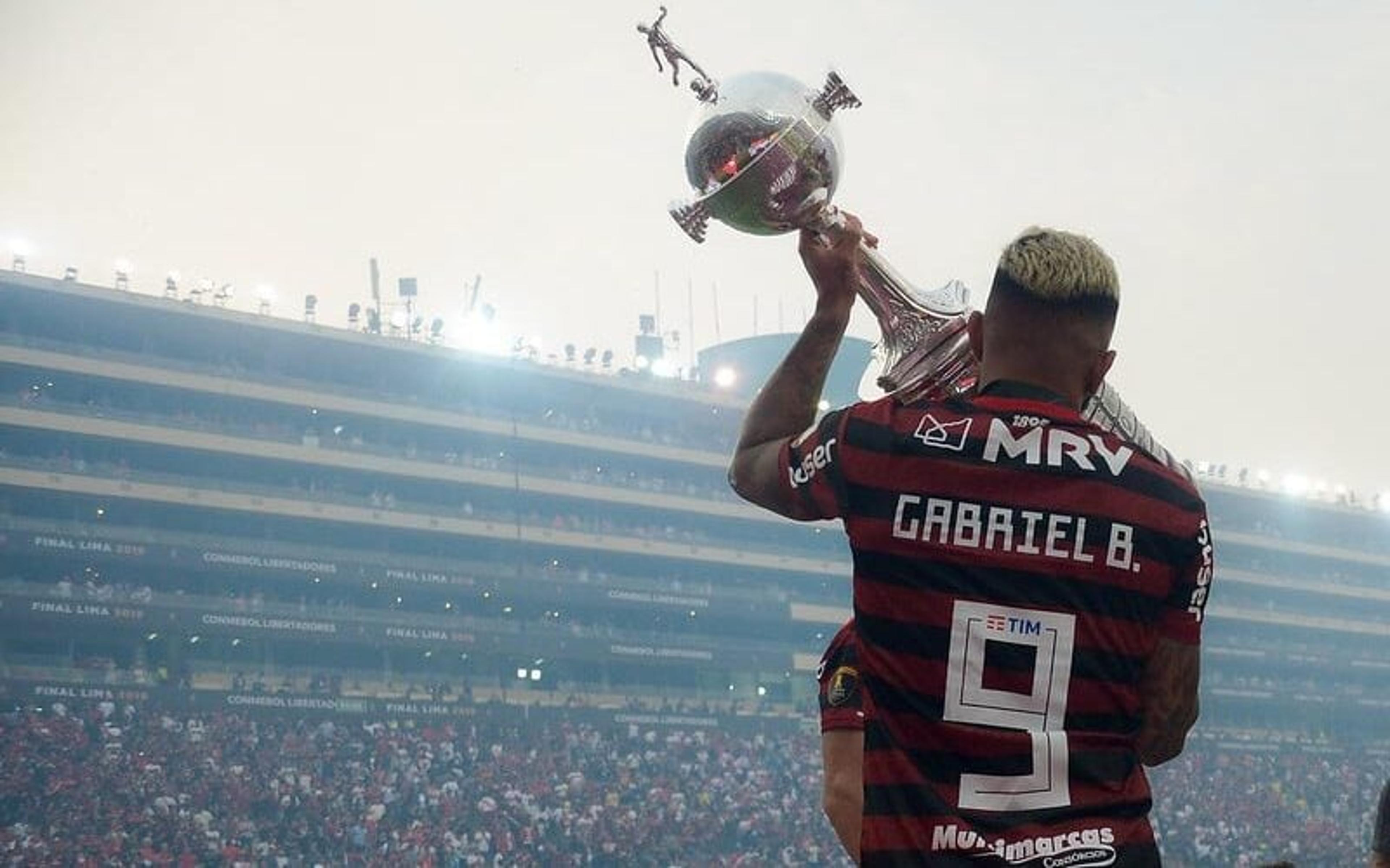 Identificação com a torcida, idolatria e protagonismo: Gabigol pode marcar década pelo Flamengo