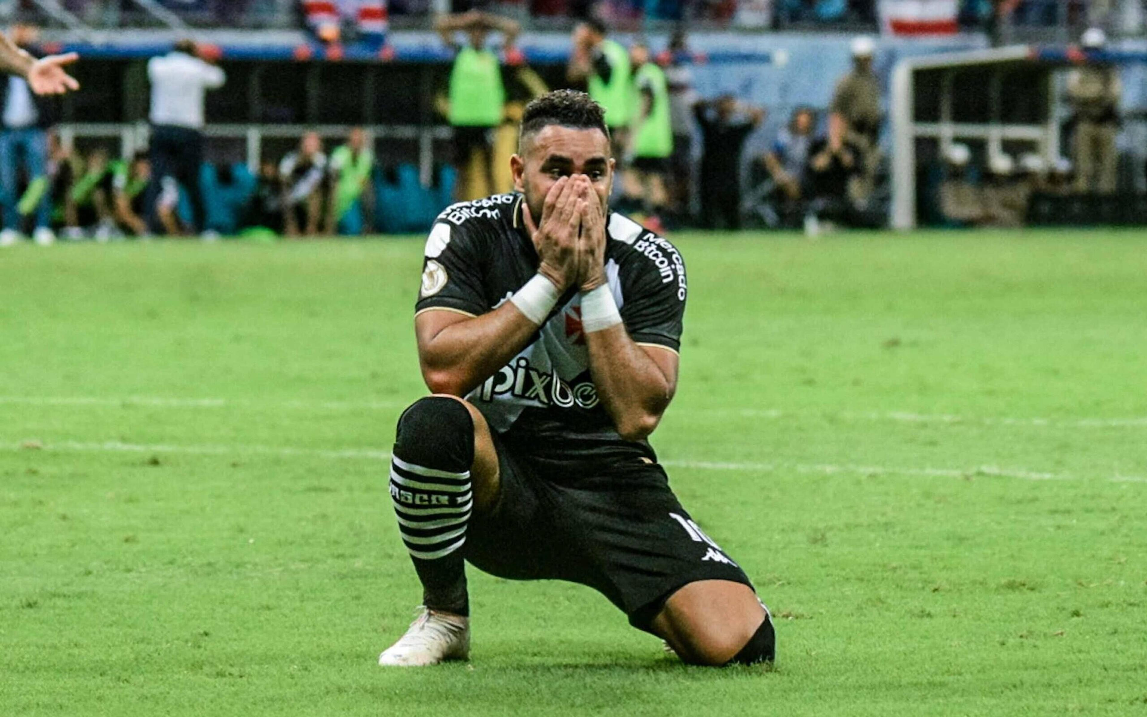 Payet completa dois meses de Vasco: o que falta para o francês emplacar?