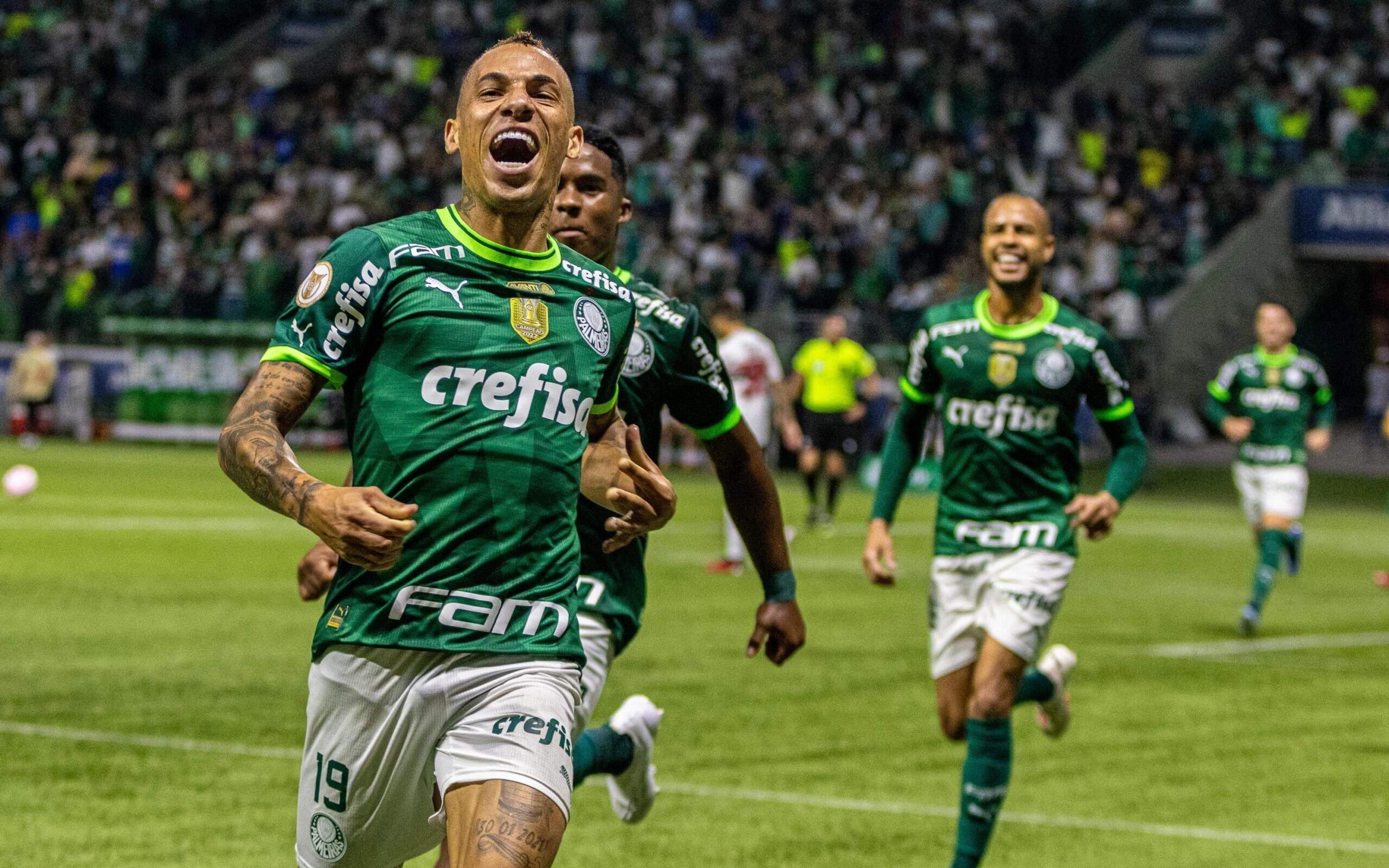 !QUE BAILE! Palmeiras atropela São Paulo em casa pelo Brasileirão