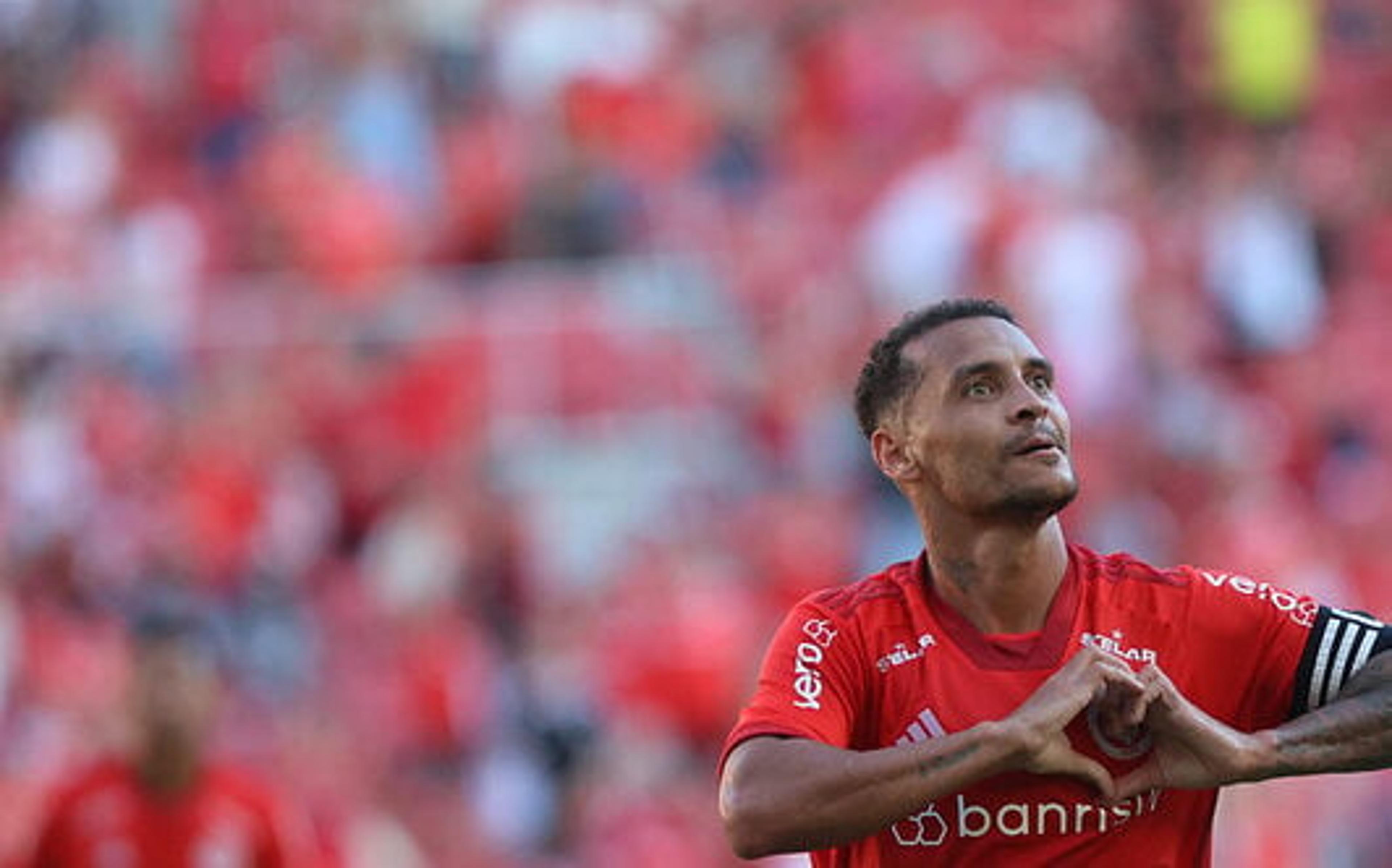 Internacional negocia ampliação de contrato de Alan Patrick