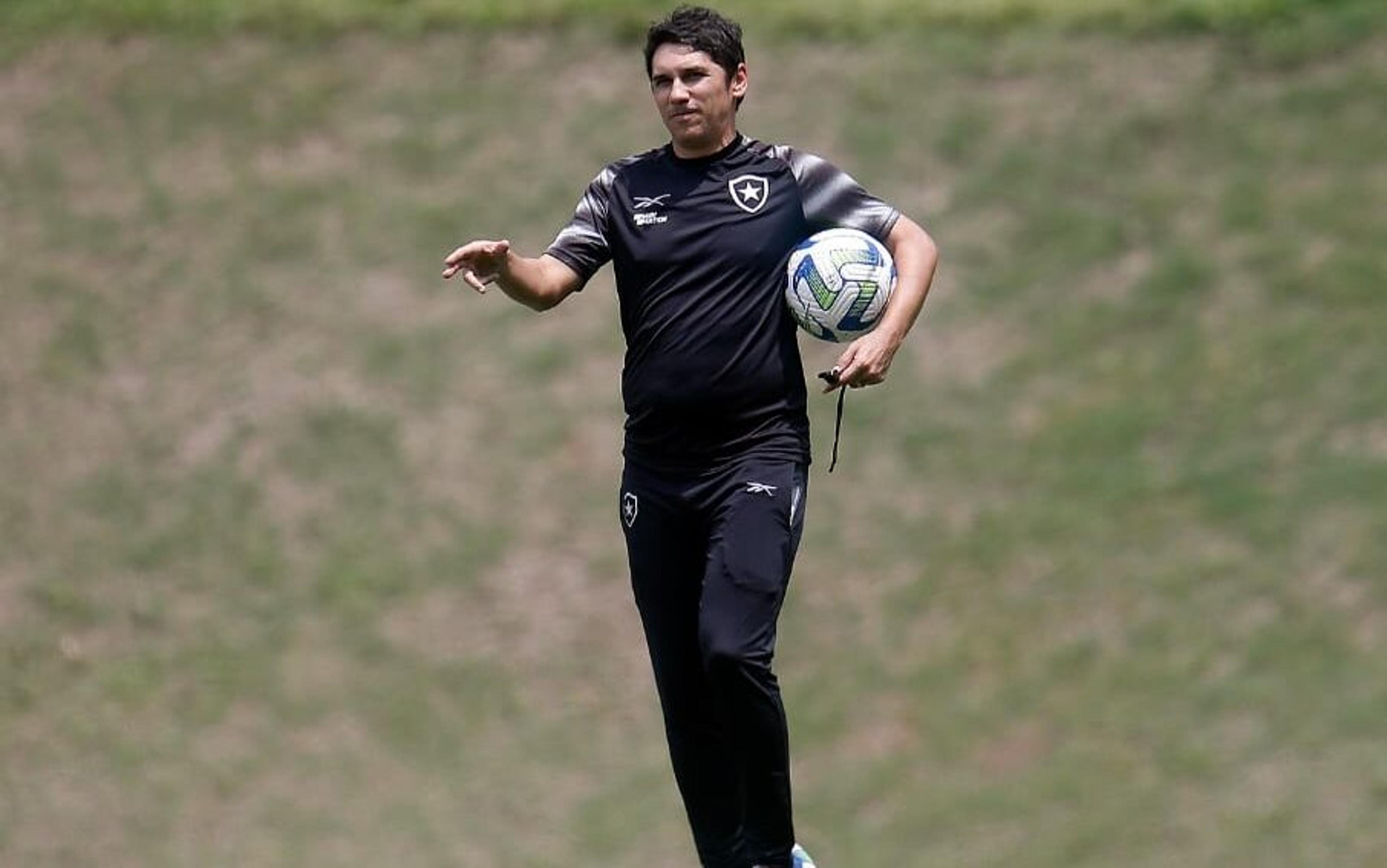 John Textor define o futuro de Lúcio Flávio no Botafogo