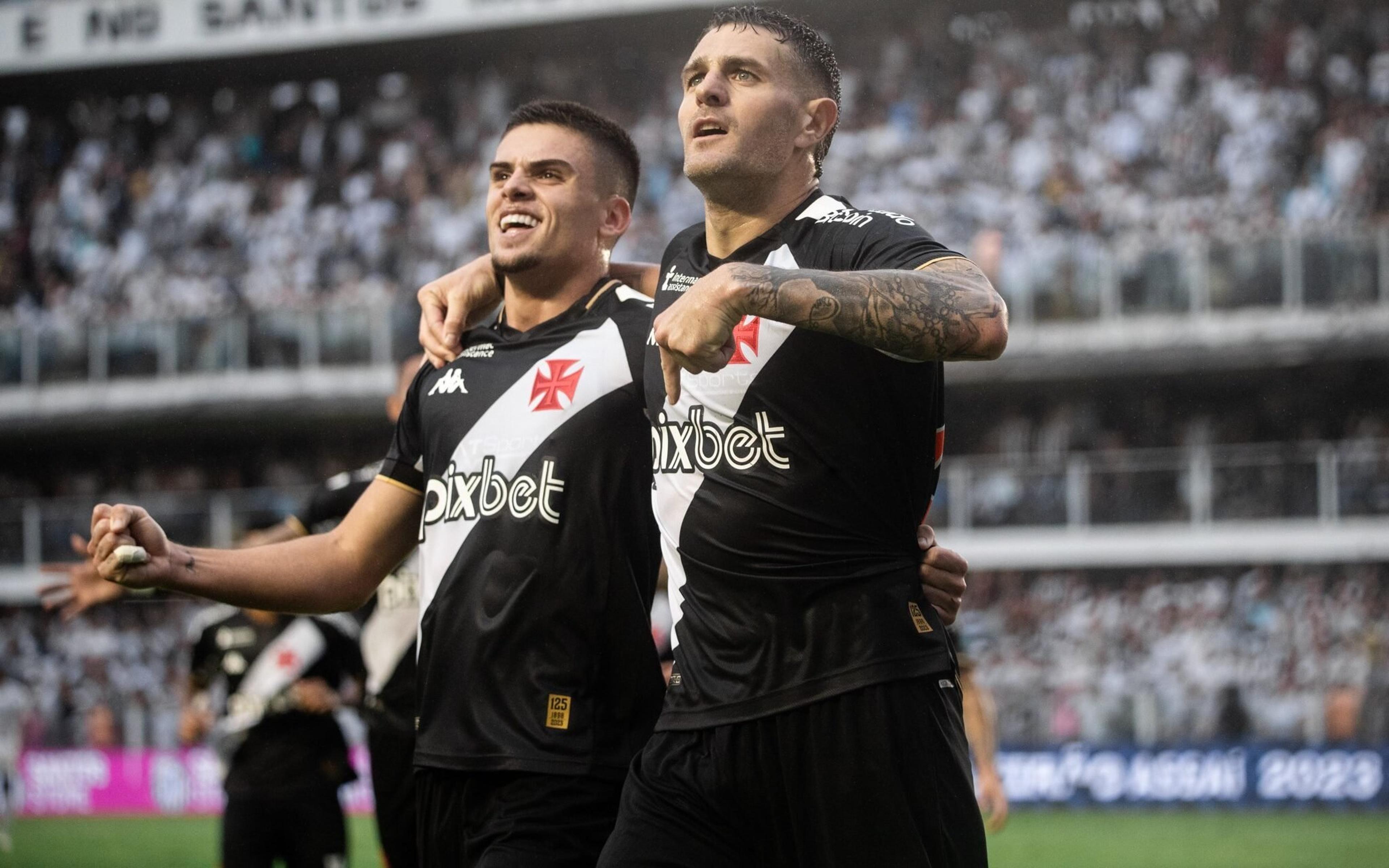 Vasco se apega em força de dupla goleadora para vencer o São Paulo no Brasileirão