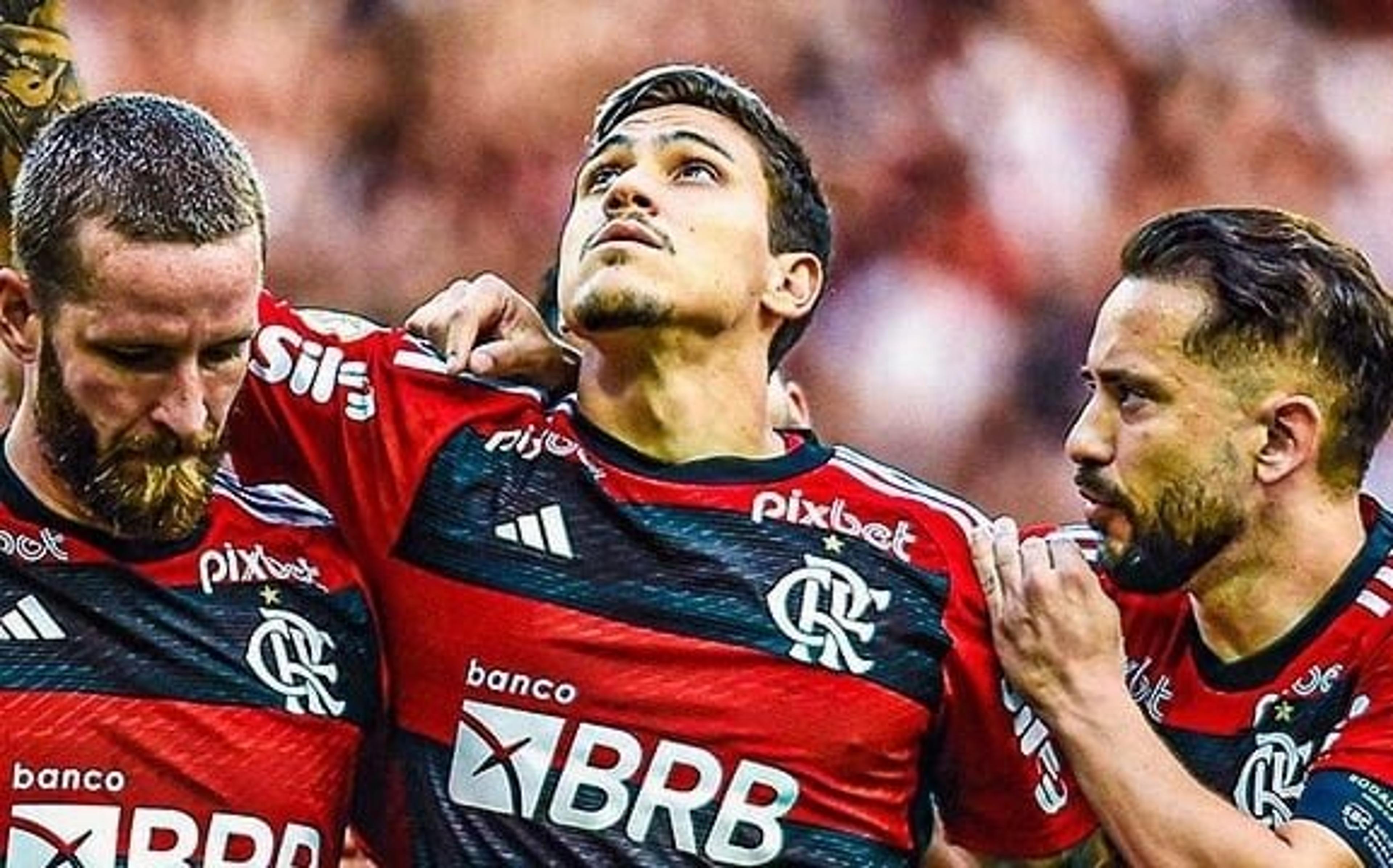 Pedro iguala marca de Romário no Flamengo