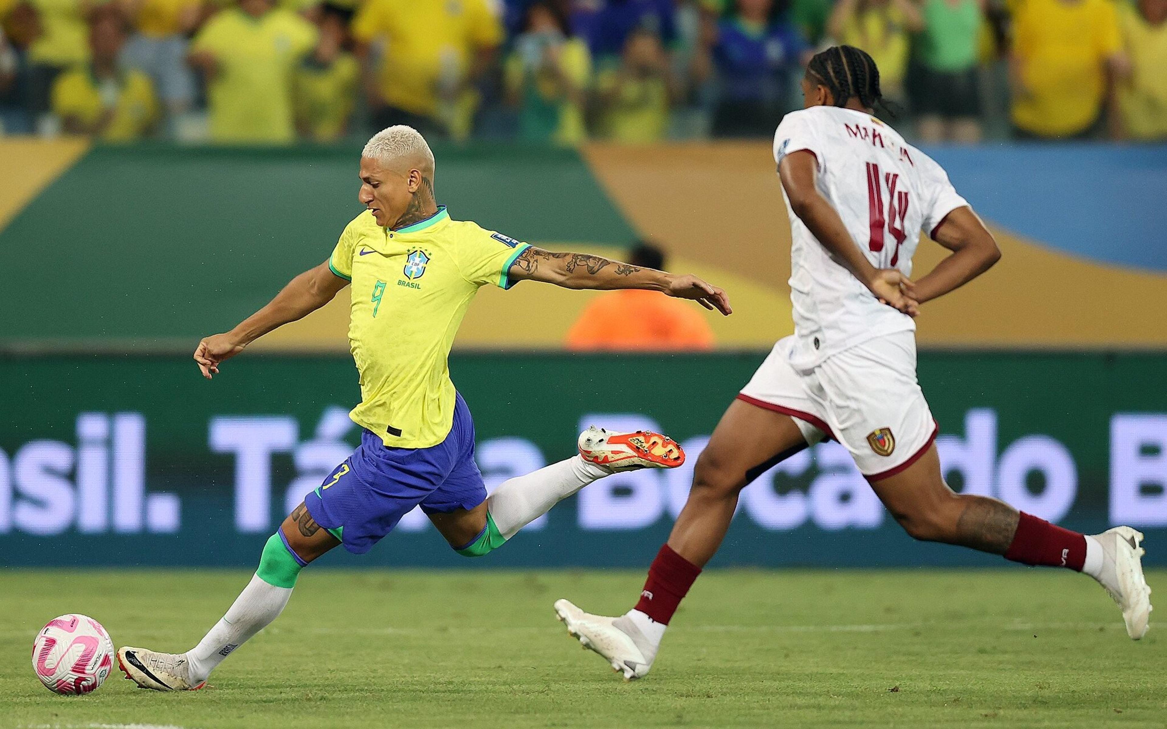 Quem deve ser o dono da camisa 9 da Seleção Brasileira? Vote!