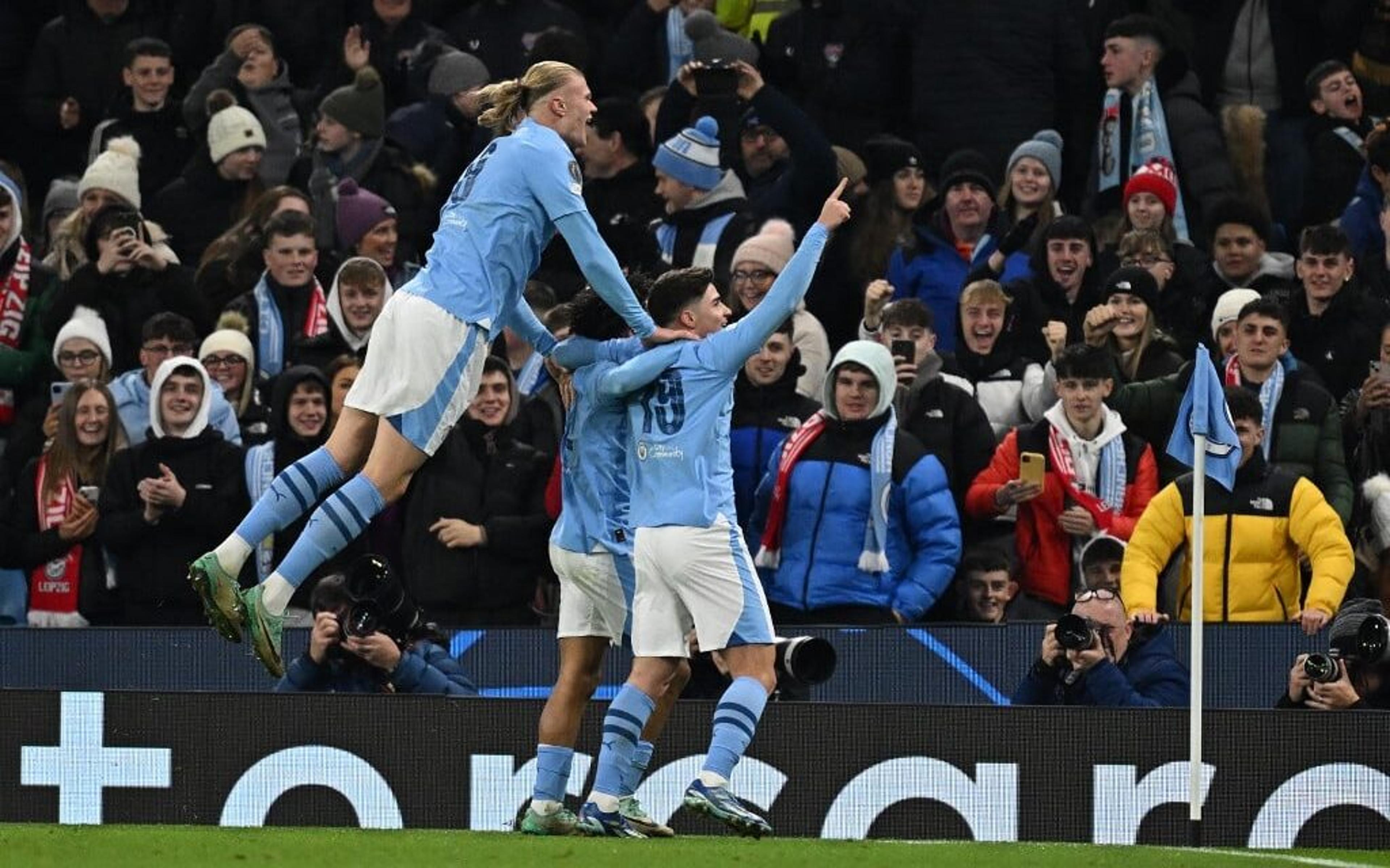 Haaland quebra recorde na virada do Manchester City e Barcelona classificado: os resultados do dia na Champions League