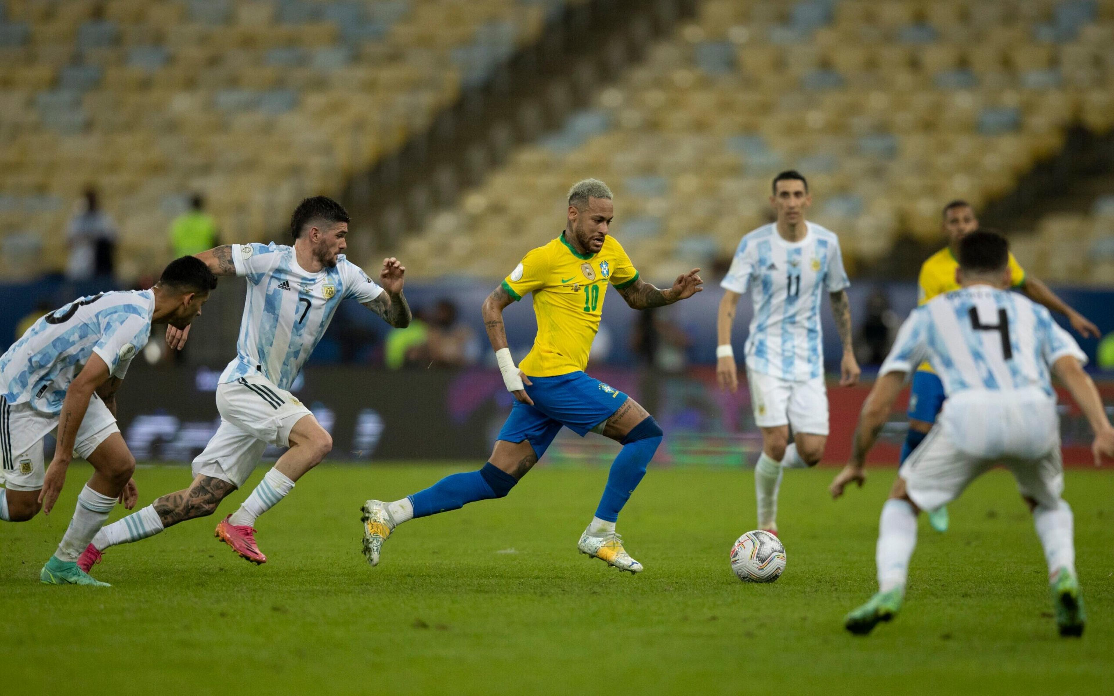 Quem é favorito: Brasil ou Argentina?