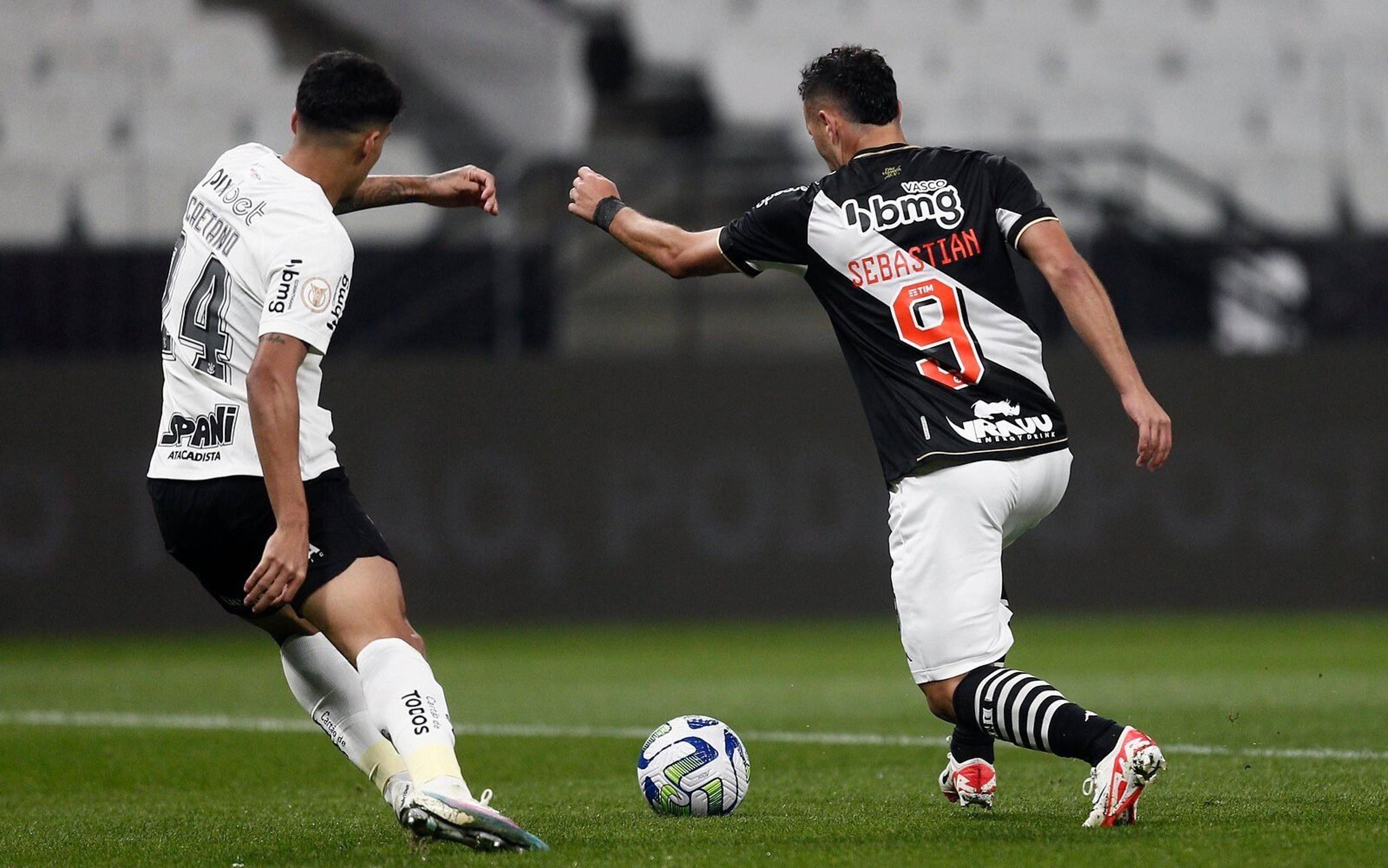 Da final do Mundial à luta contra o rebaixamento: o que mudou na vida de Vasco e Corinthians em duas décadas?