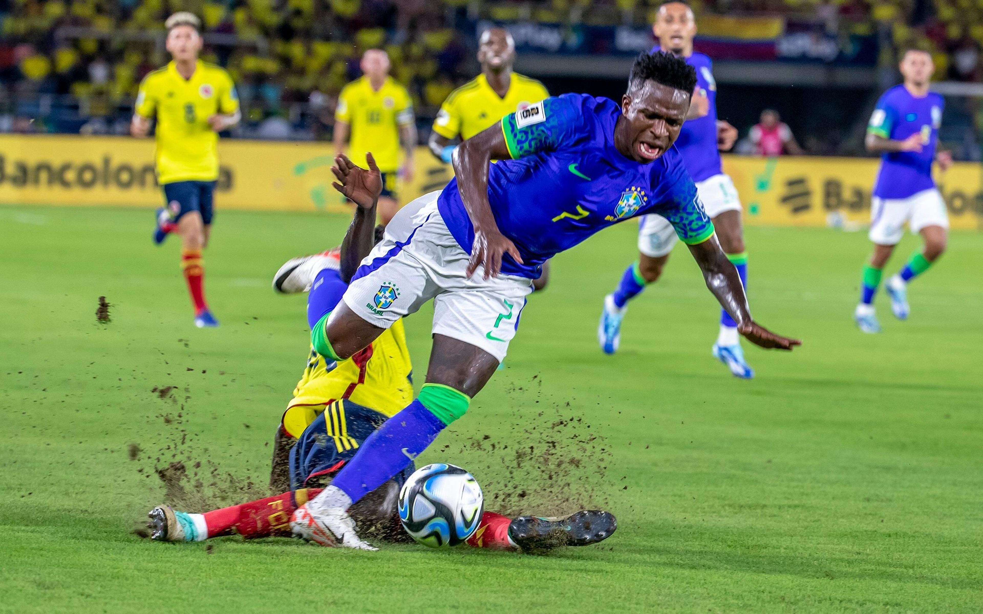 Vini Jr tem lesão confirmada e está fora do clássico da Seleção contra Argentina