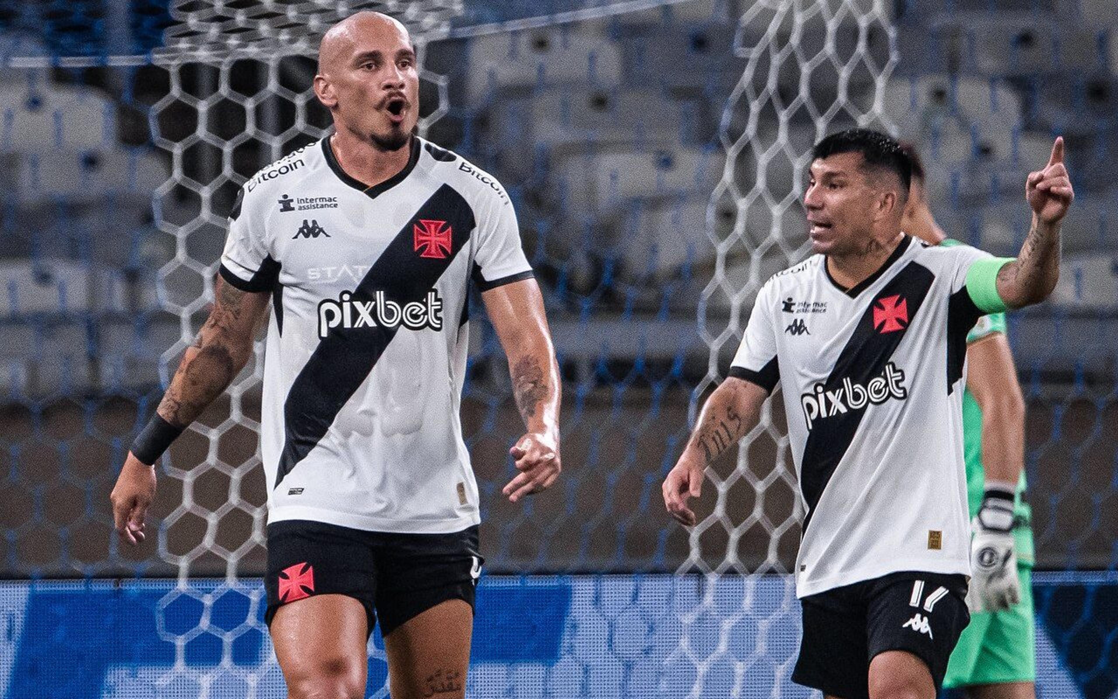 Escalação do Vasco: Sem Rossi, Ramón Díaz aposta em três zagueiros para superar Athletico-PR