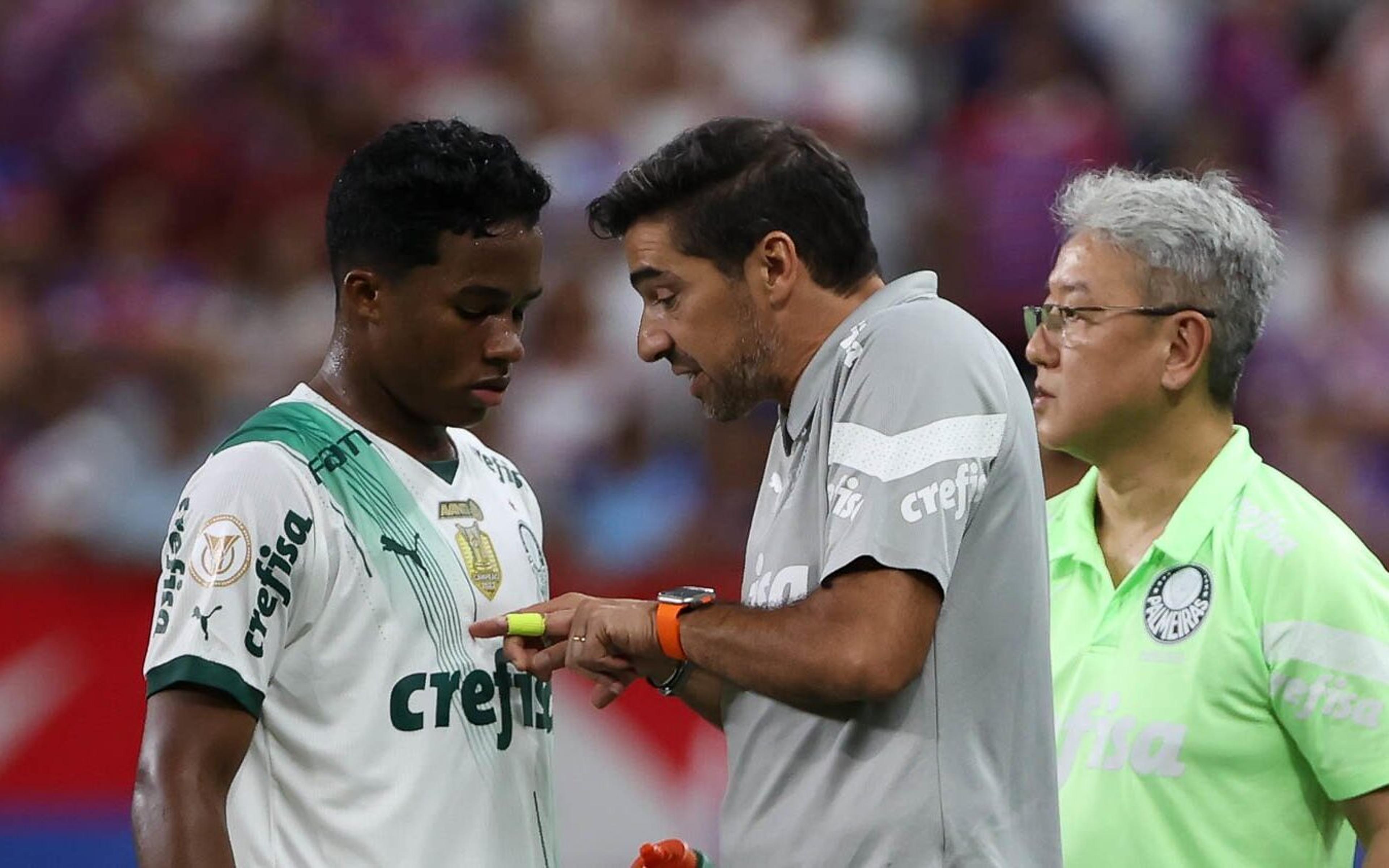 Fortaleza x Palmeiras: Ex-árbitro diz que Endrick deveria ter sido expulso no jogo