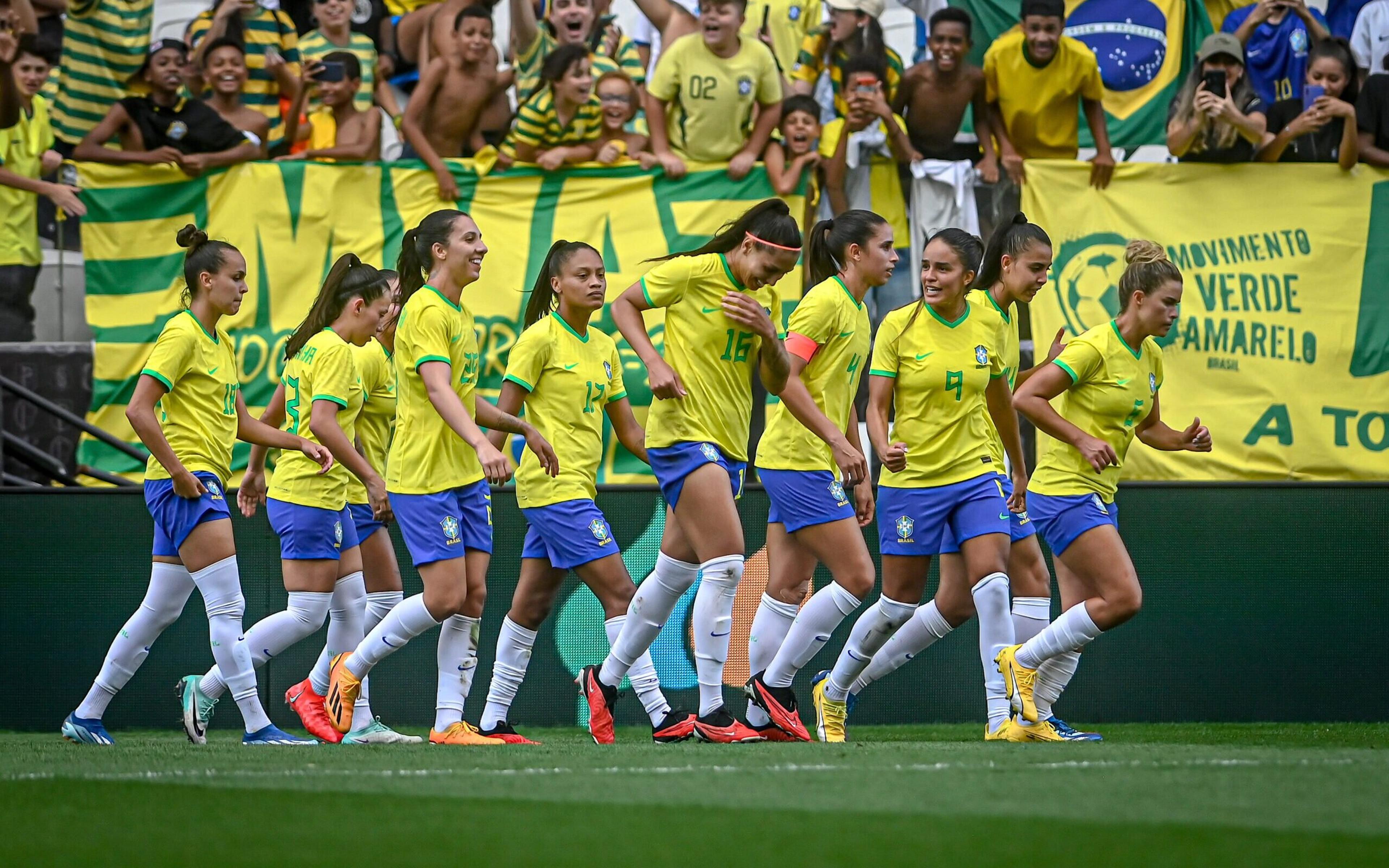 Com dois gols de Zaneratto, Brasil vence o Japão em amistoso feminino