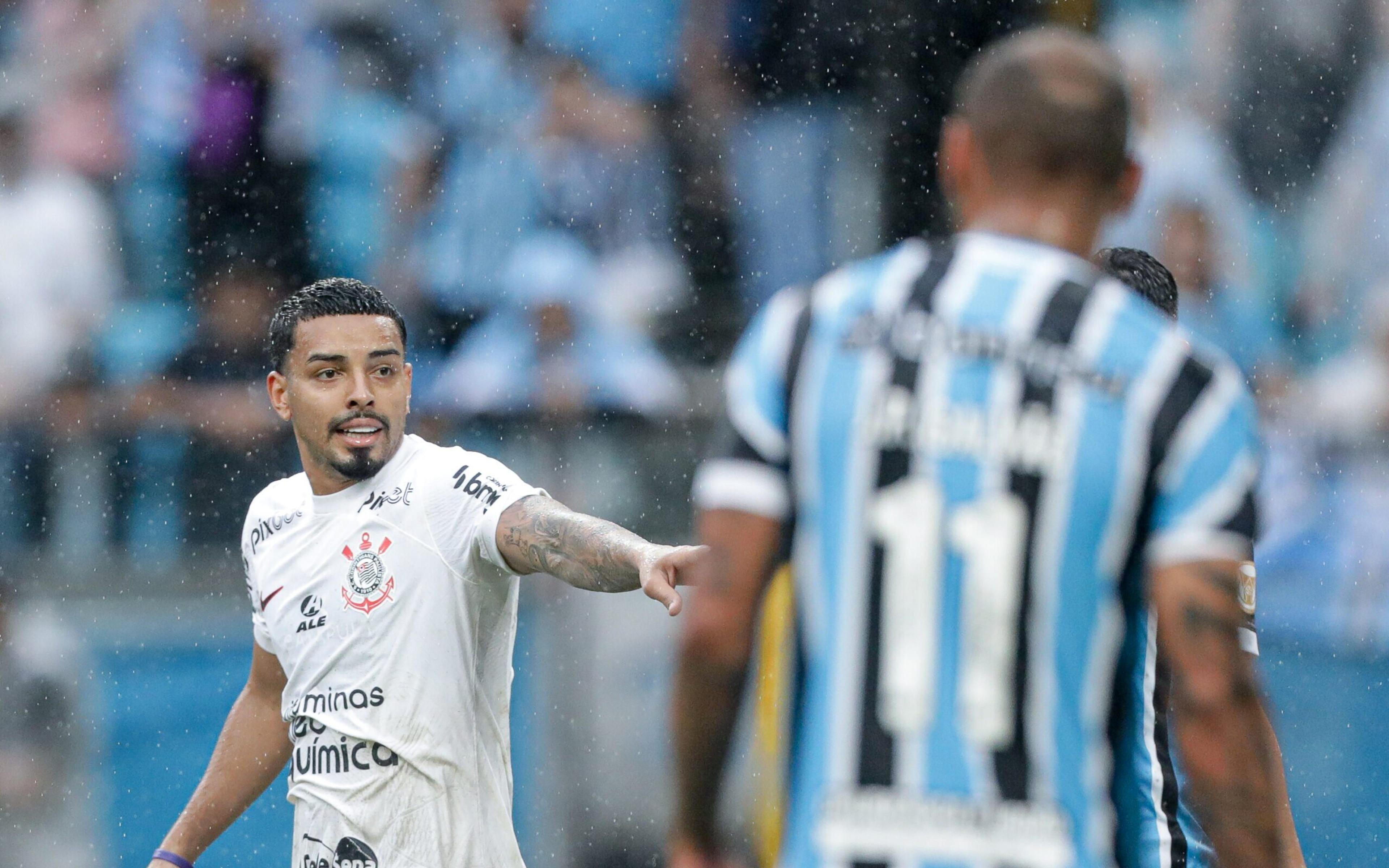 Grêmio x Corinthians: CBF vê erro da arbitragem em pênalti não marcado em Bidu