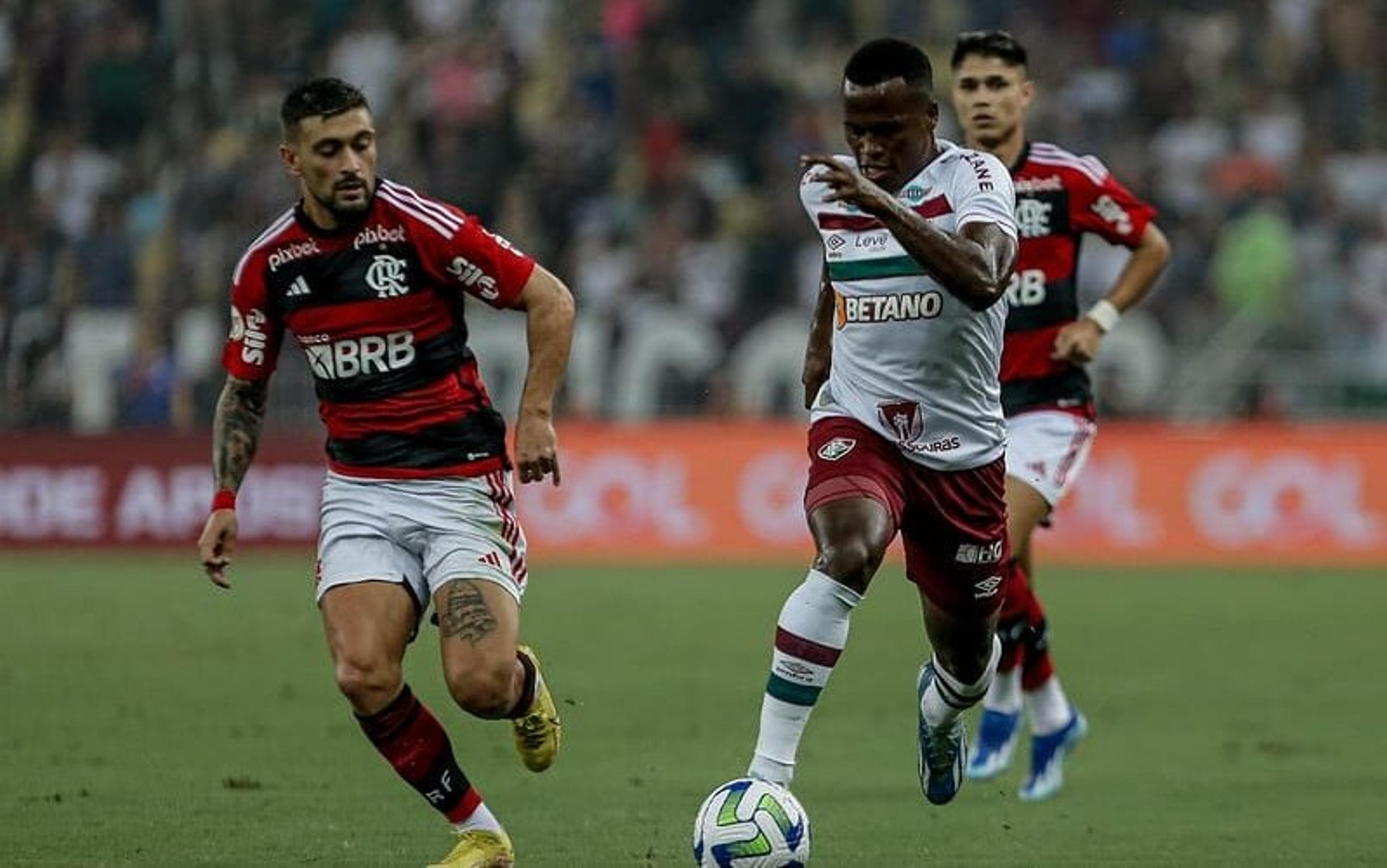 Com duas expulsões, Flamengo e Fluminense não saem do empate em jogo pelo Brasileirão