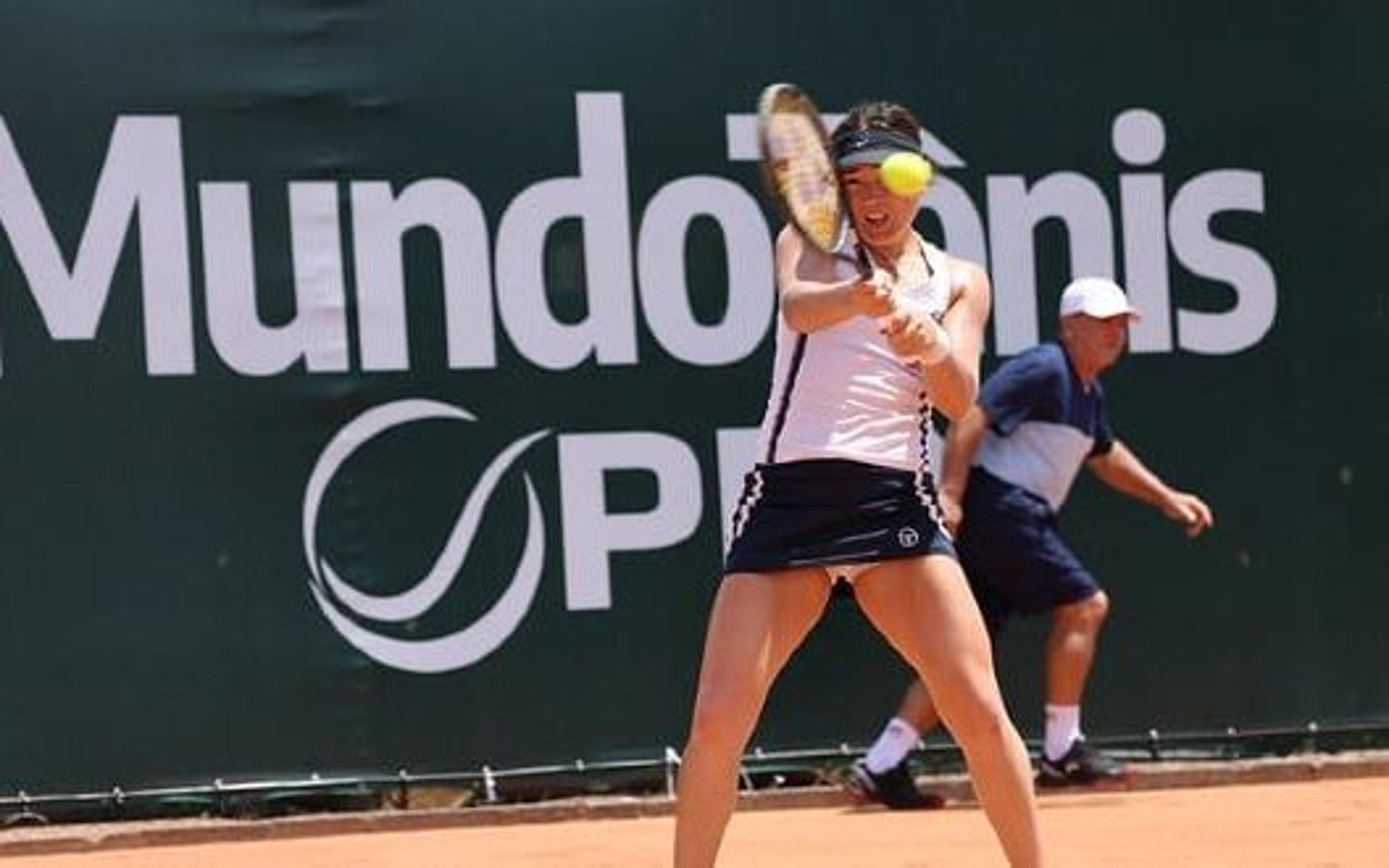 Gabriela Cé destaca luta após vitória na estreia no WTA de Florianópolis