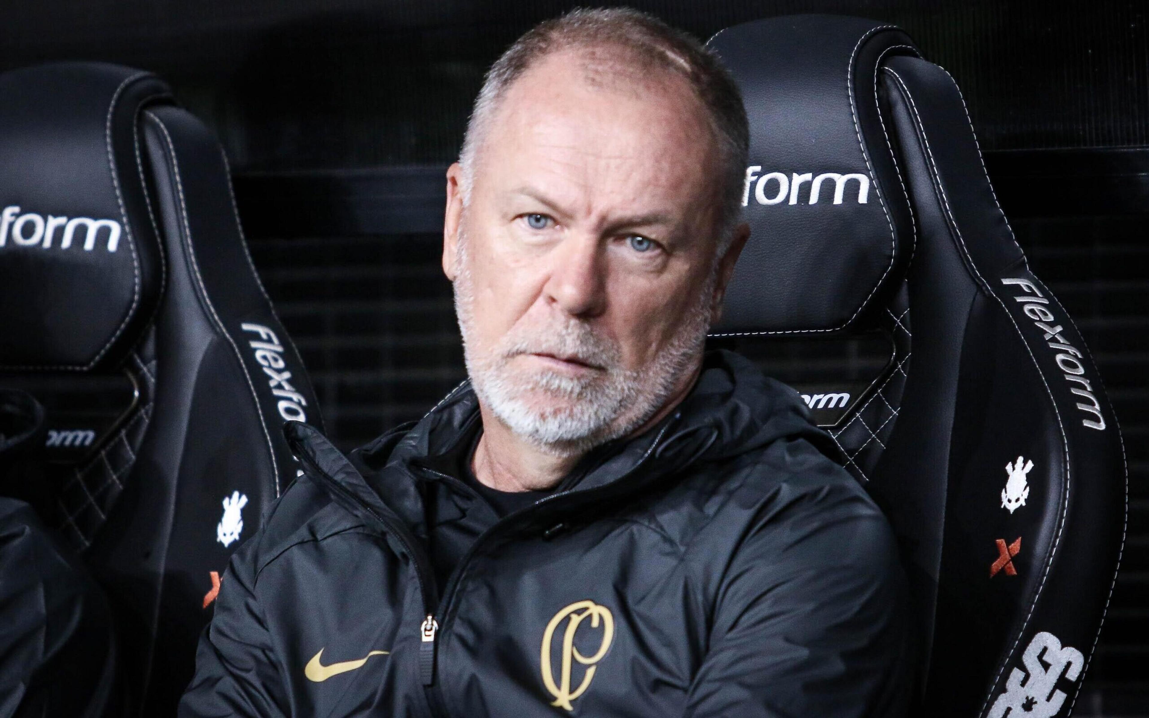 Mano vê pressão da torcida como natural e lamenta chances perdidas pelo Corinthians