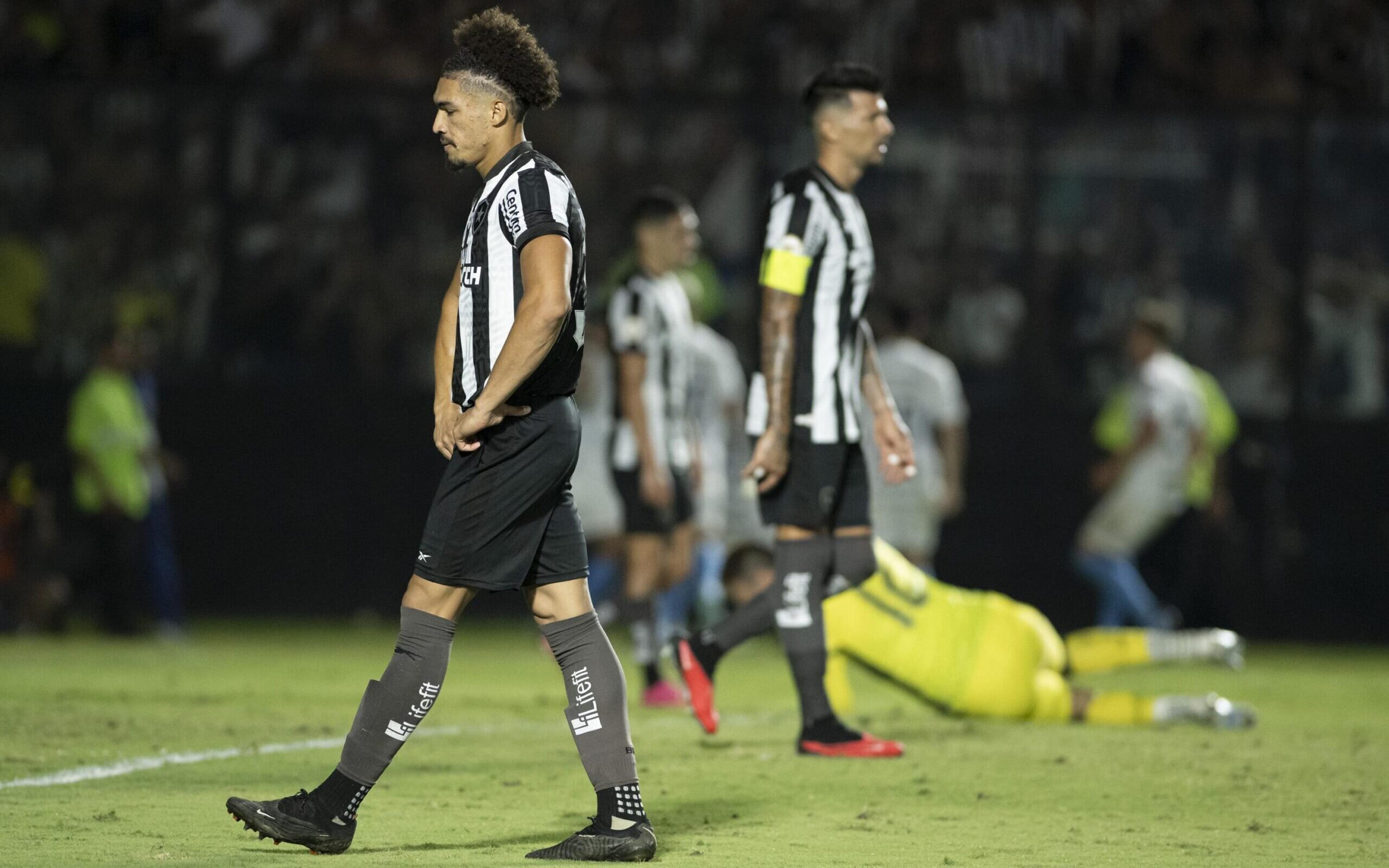 Se tem coisas que só acontecem com o Botafogo, o Santos definitivamente é abençoado pelo próprio nome