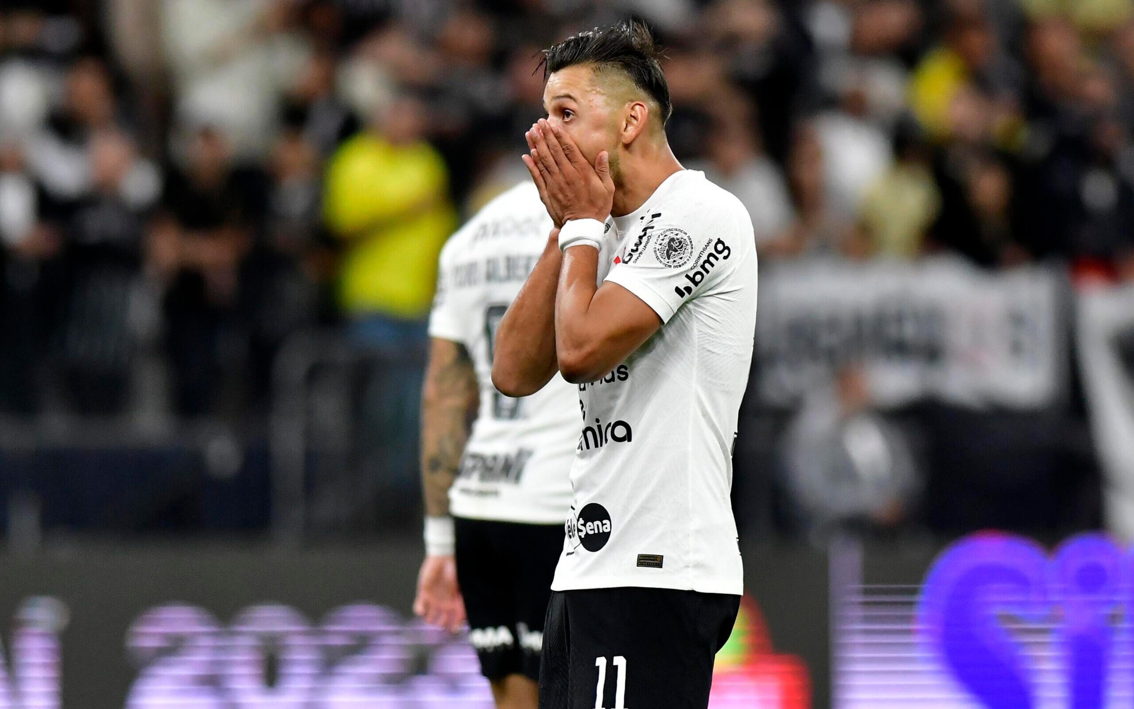 !Que atropelo! Corinthians é goleado pelo Bahia em casa, sob vaias da torcida